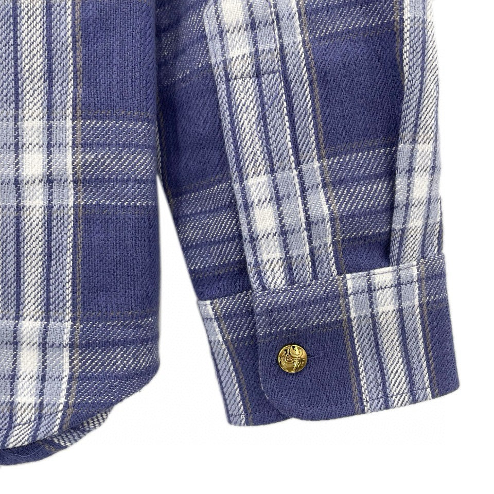 سترة متعددة الألوان