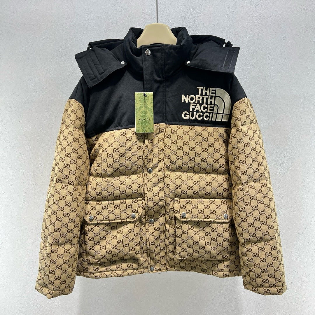Khaki-schwarze und grün-schwarze Jacke