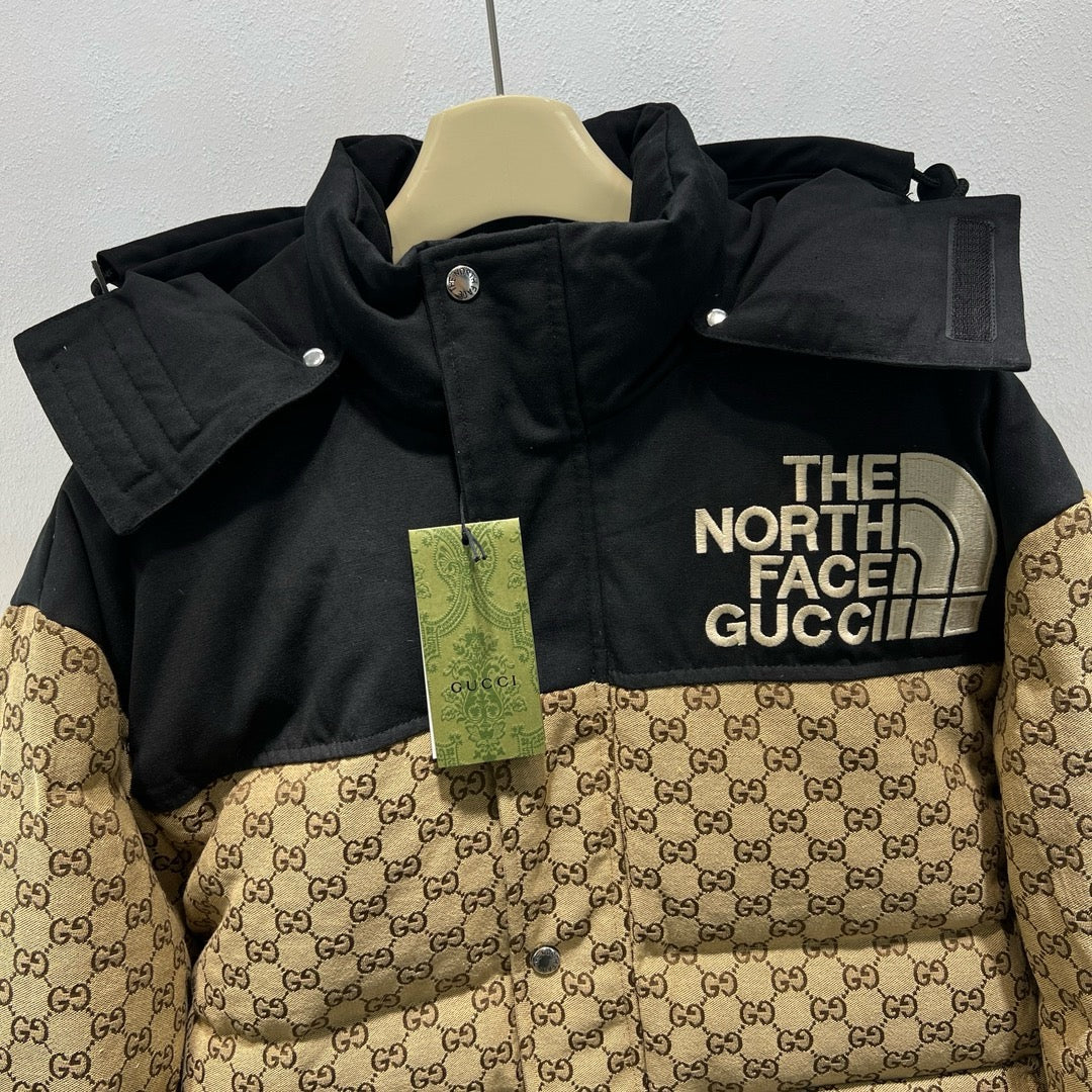 Khaki-schwarze und grün-schwarze Jacke
