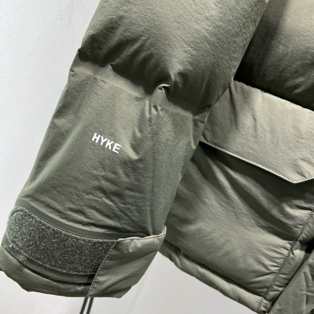 Grey and Black Jacket - Size M - FashionHype.xyz