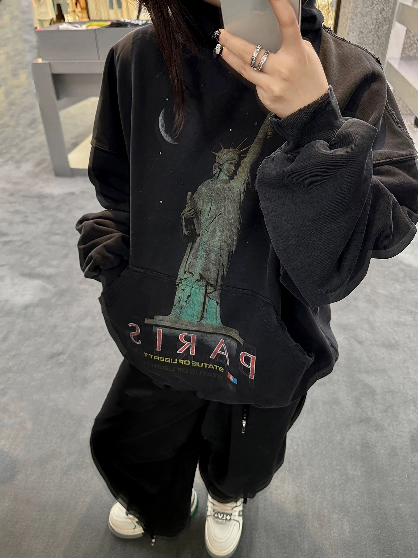 Sudadera con capucha azul oscuro