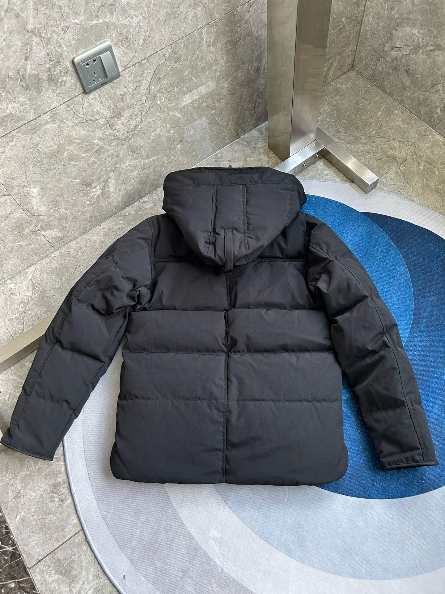 Black,Blue,White and Grey Jacket - FashionHype.xyz
