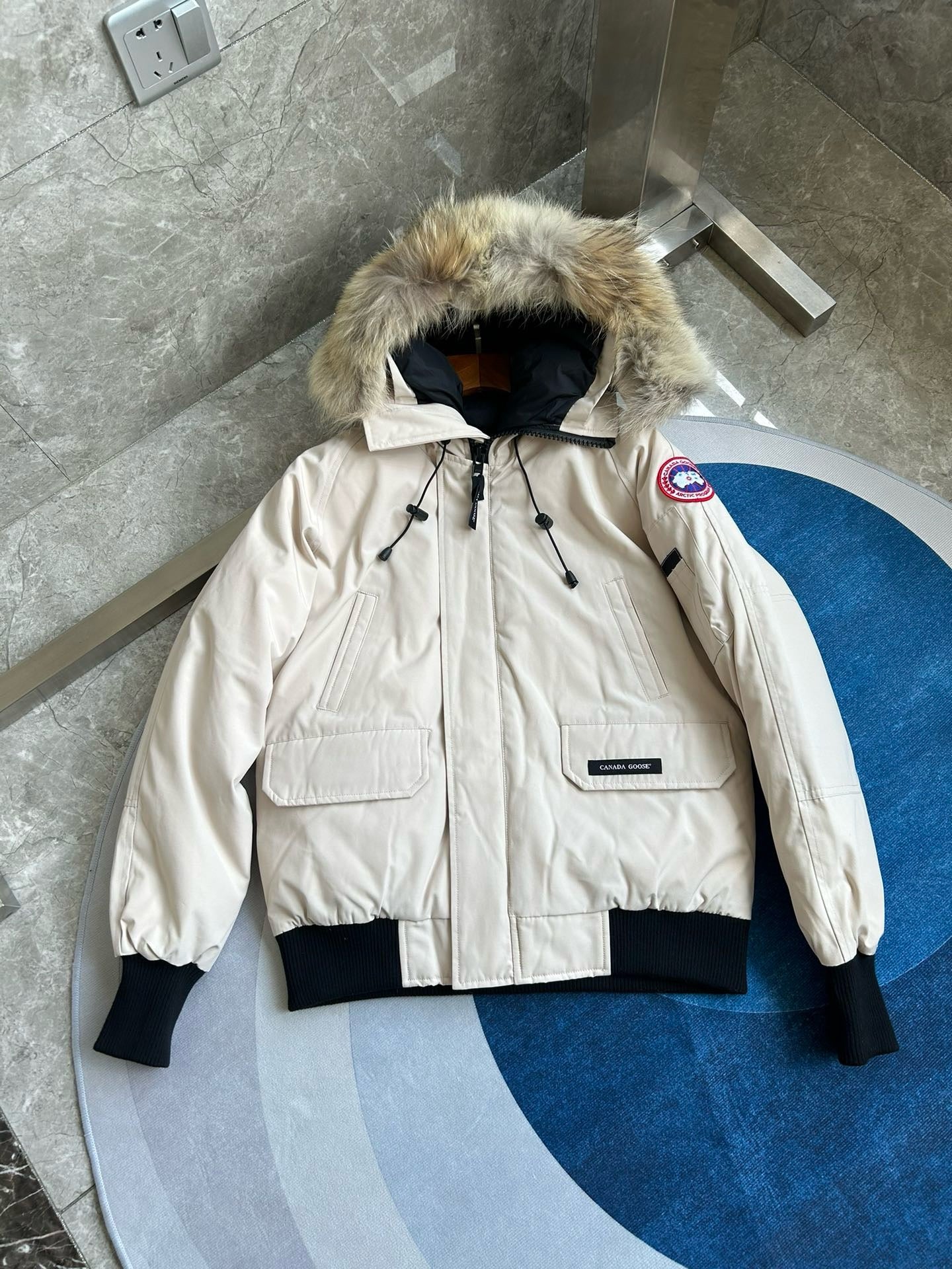 Mehrfarbige Jacke