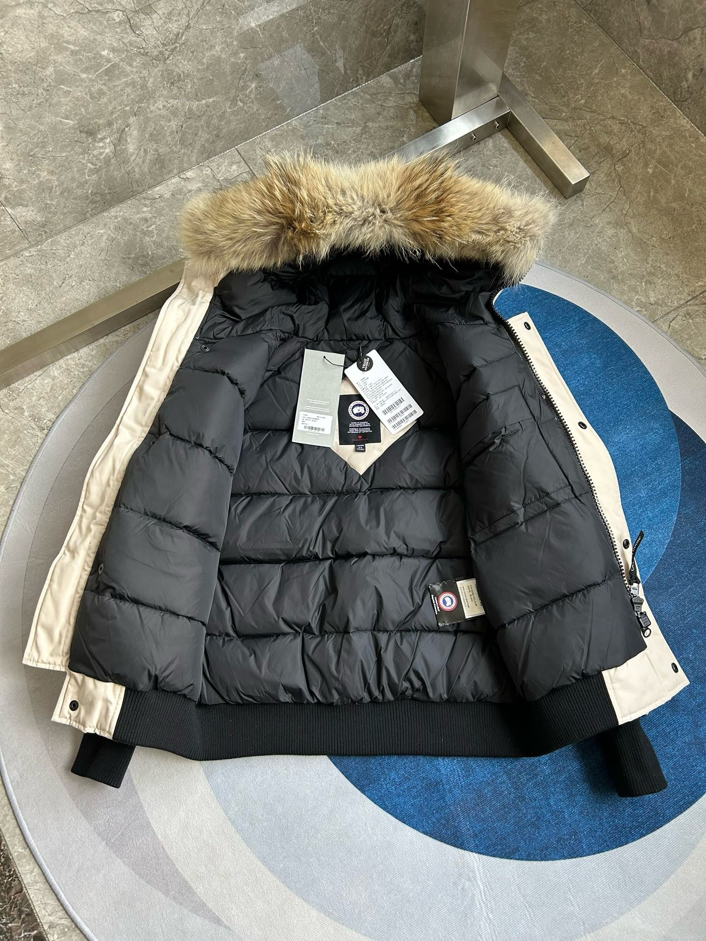 Mehrfarbige Jacke