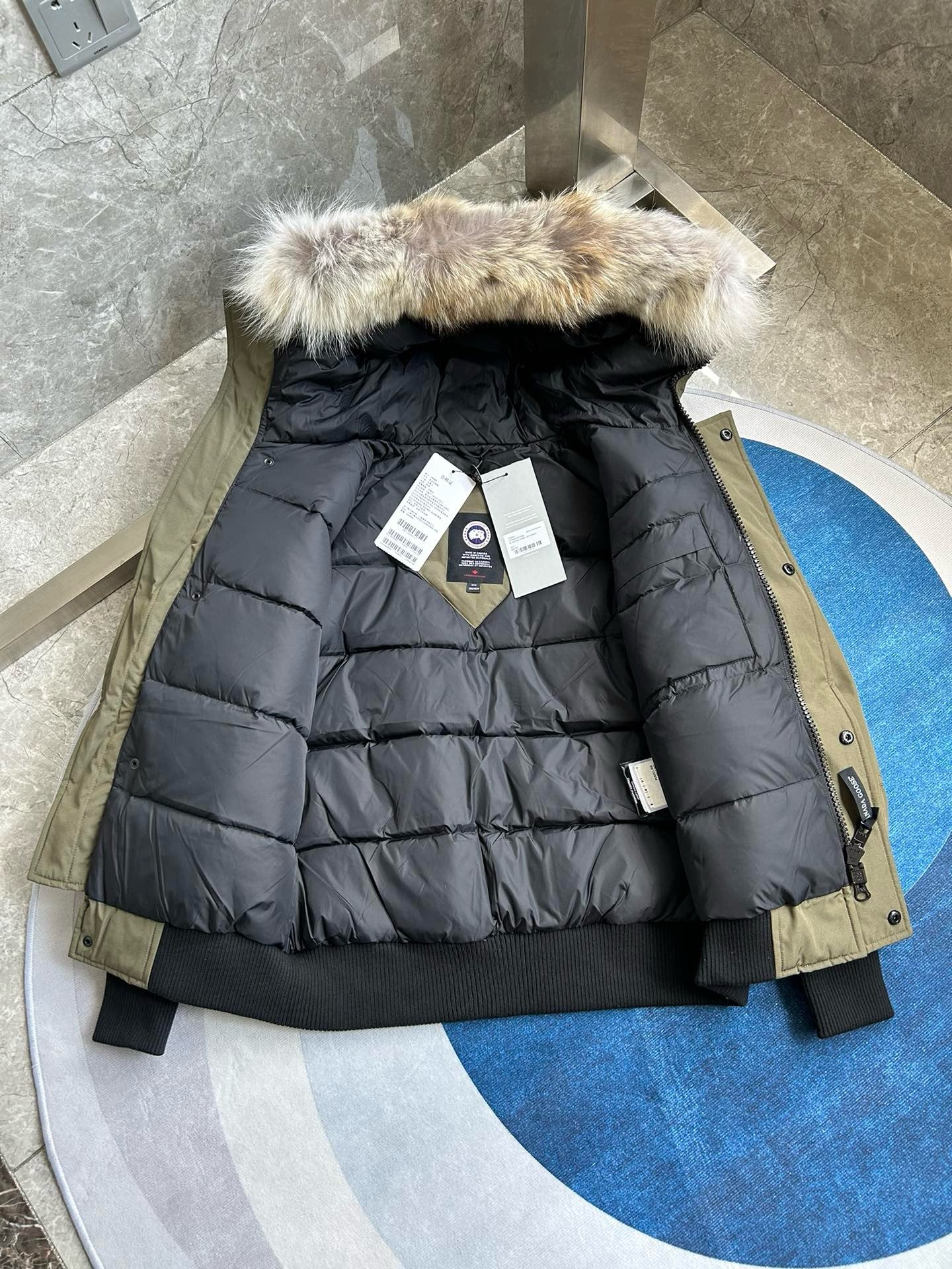 Mehrfarbige Jacke