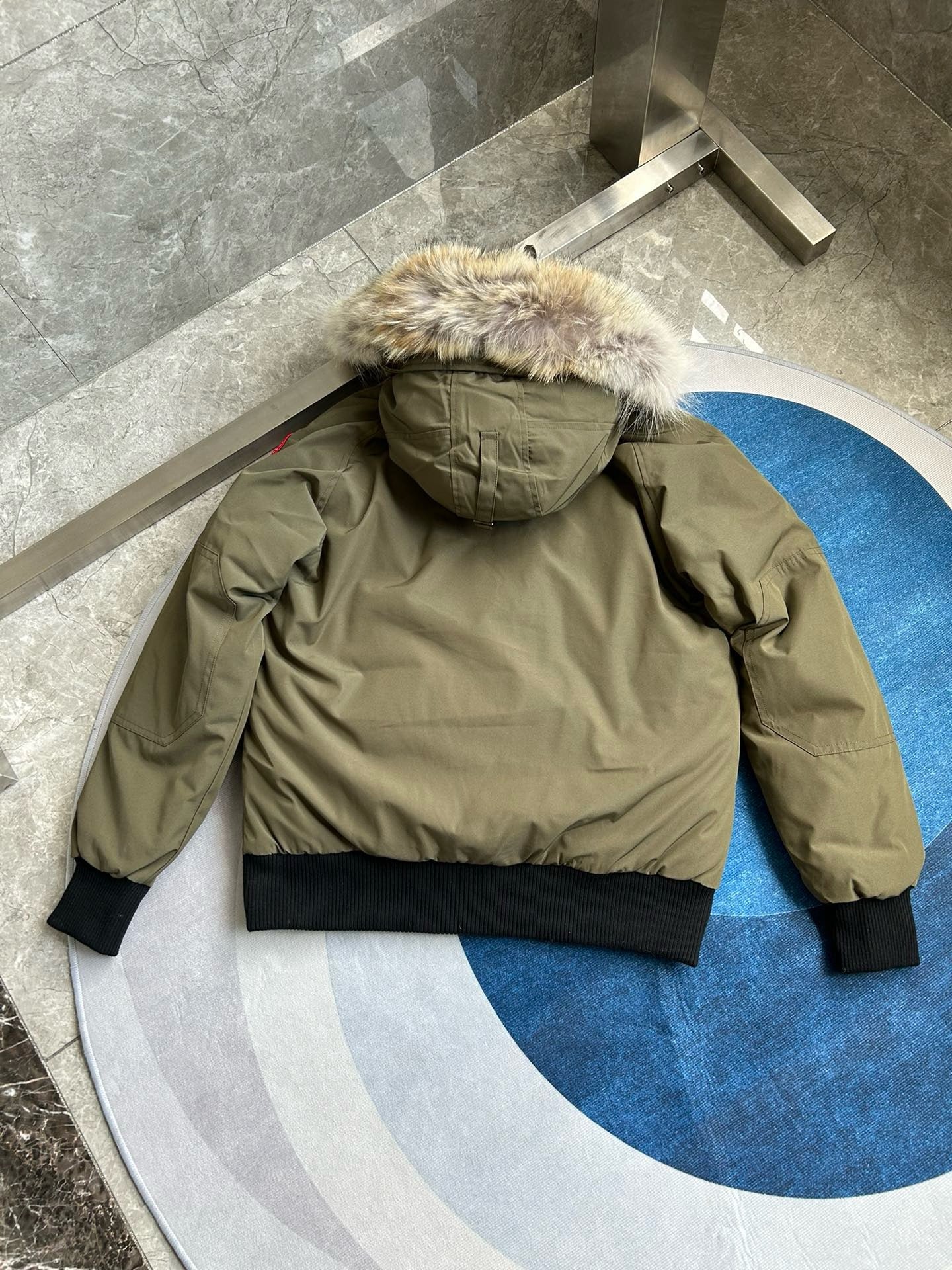 Mehrfarbige Jacke