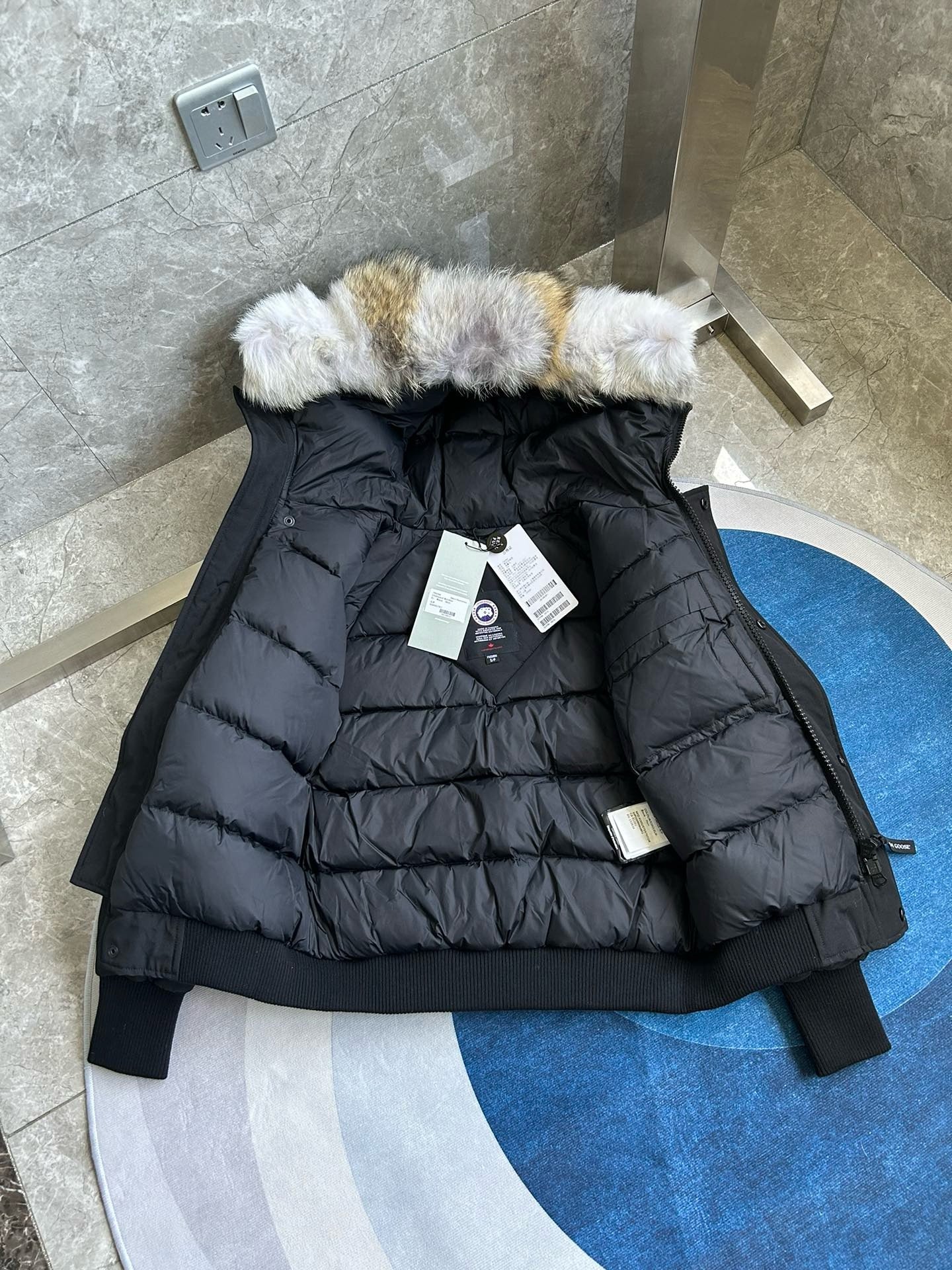 Mehrfarbige Jacke