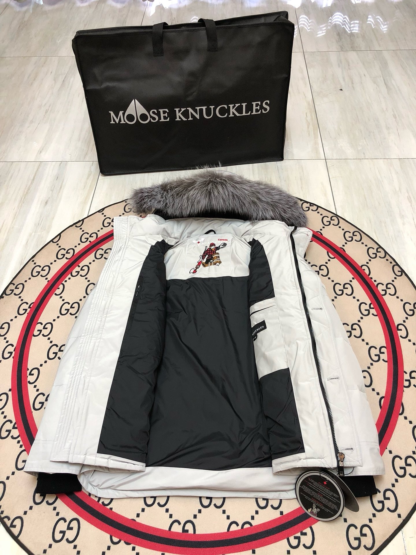 Black and White  Jacket - Size L - FashionHype.xyz