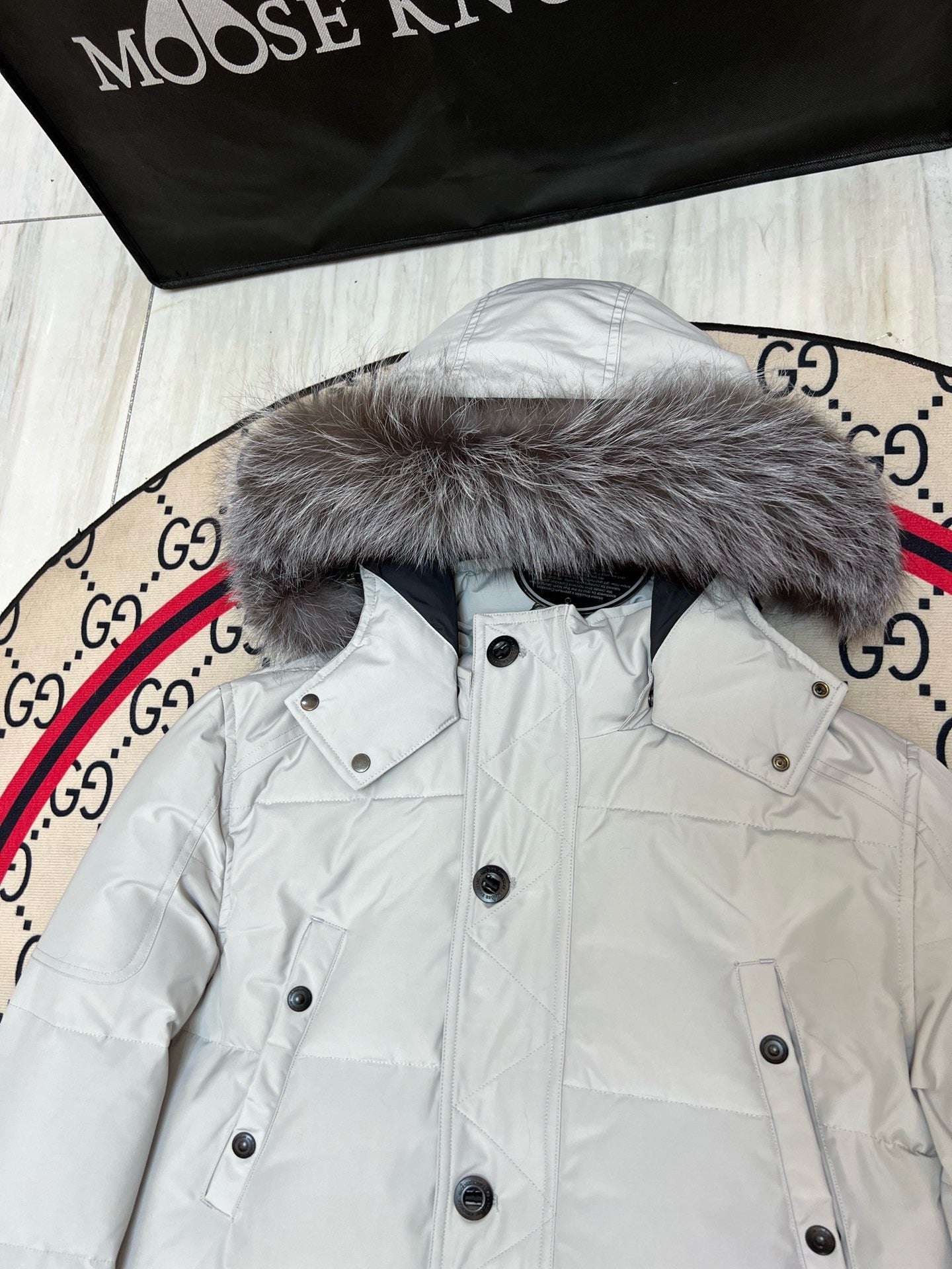 Black and White  Jacket - Size L - FashionHype.xyz