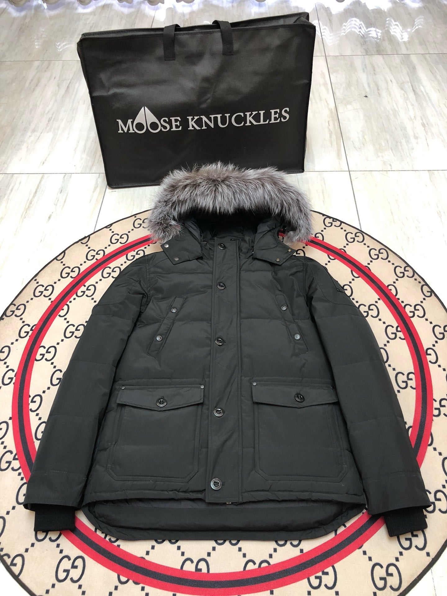 Black and White  Jacket - Size L - FashionHype.xyz