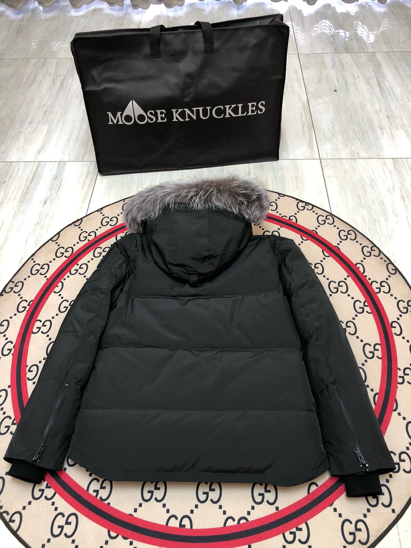 Black and White  Jacket - Size L - FashionHype.xyz