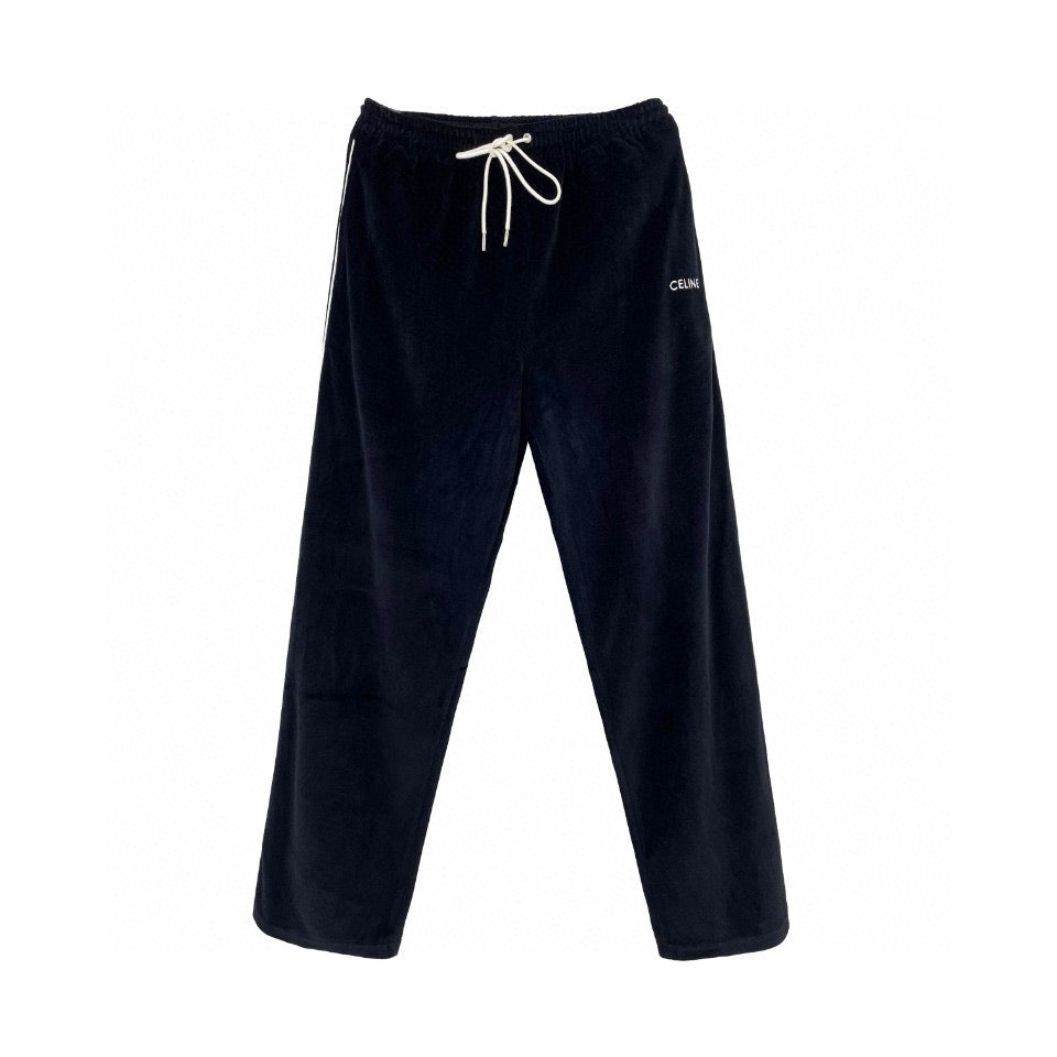 Schwarze und grüne Hose