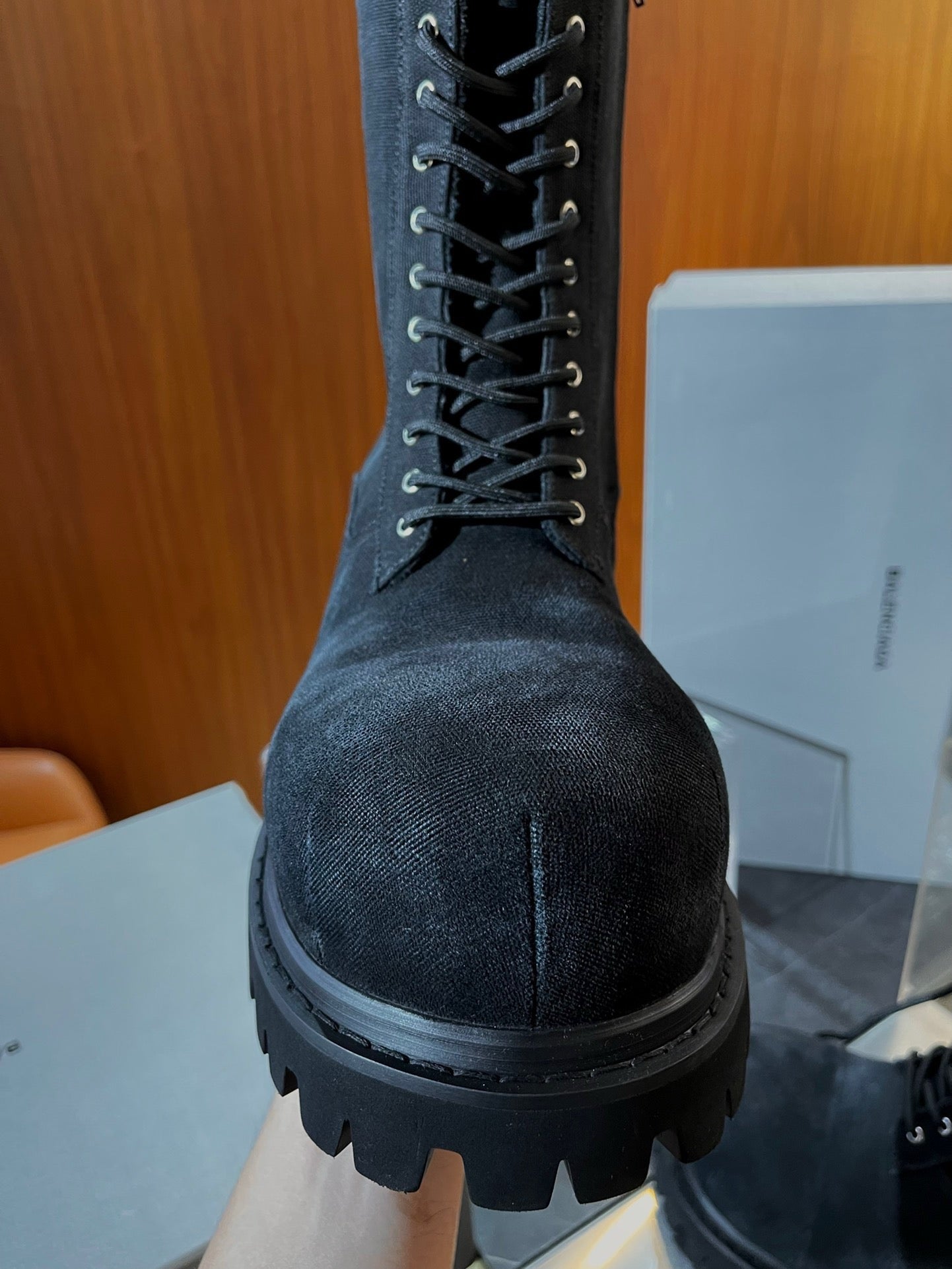 Schwarze Schuhe