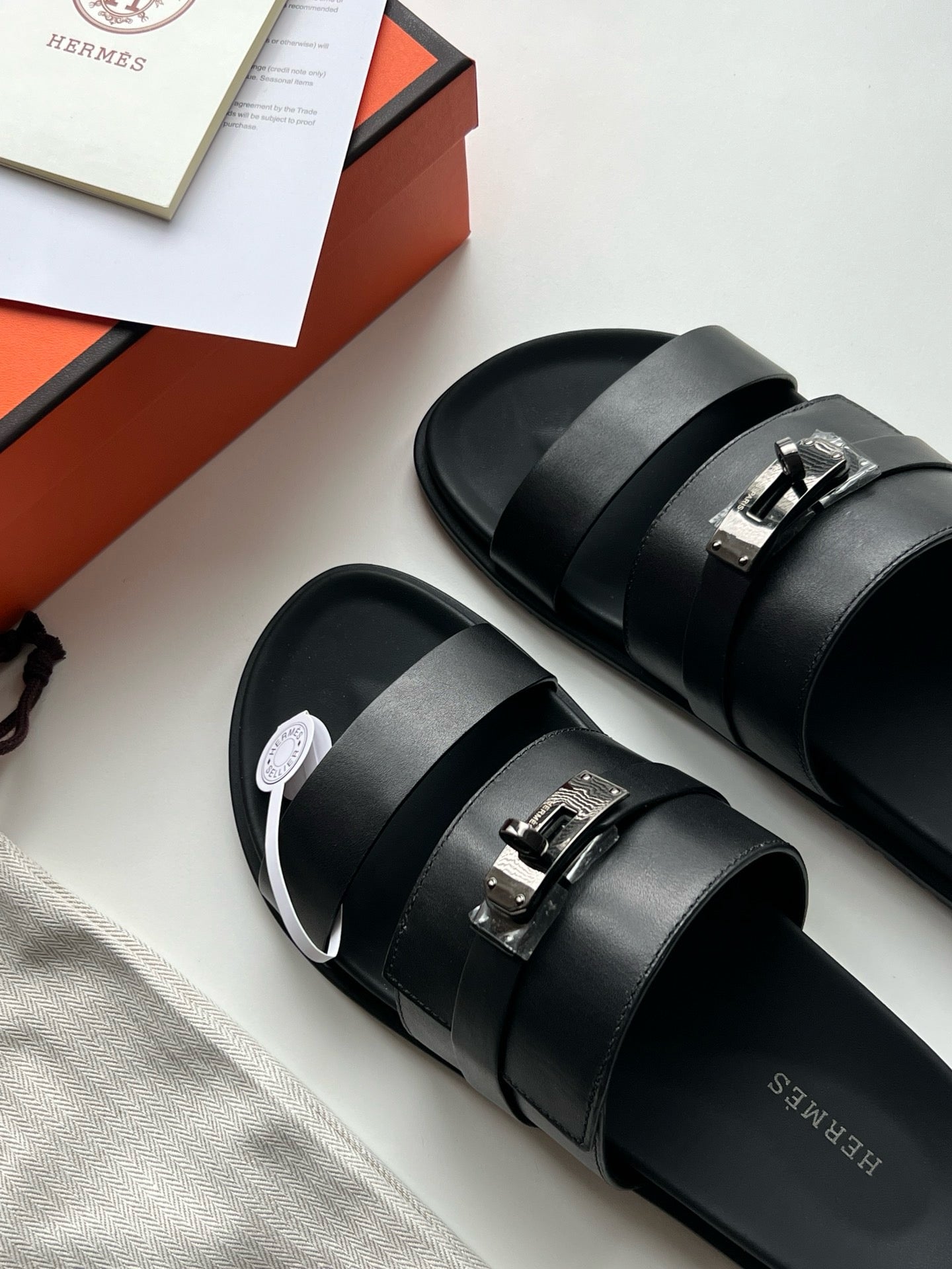Black Shoes - FashionHype.xyz