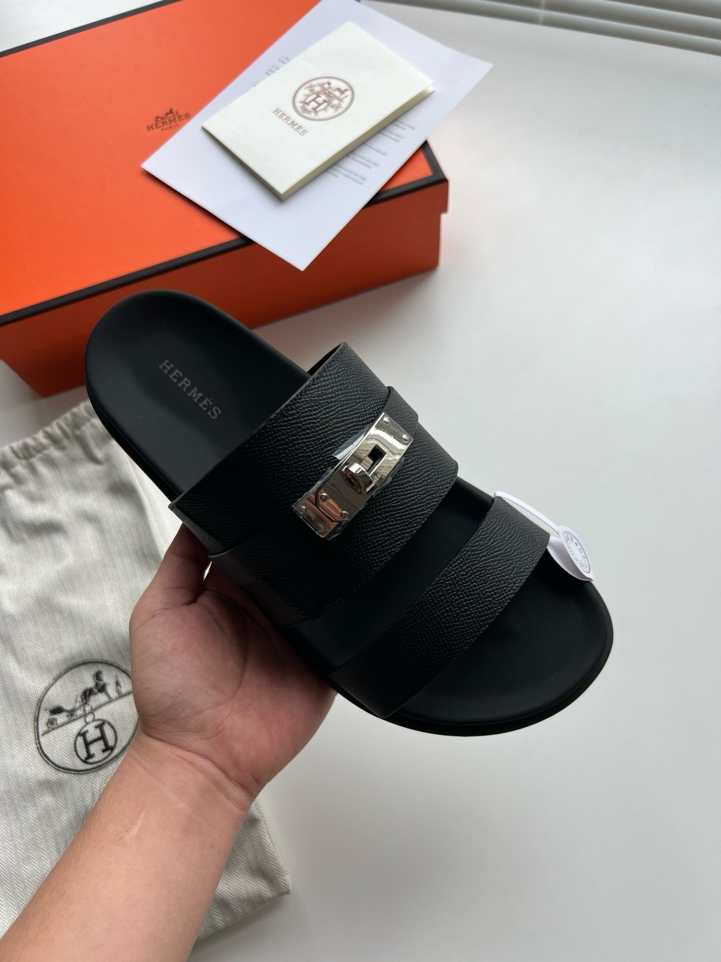 Schwarze Schuhe