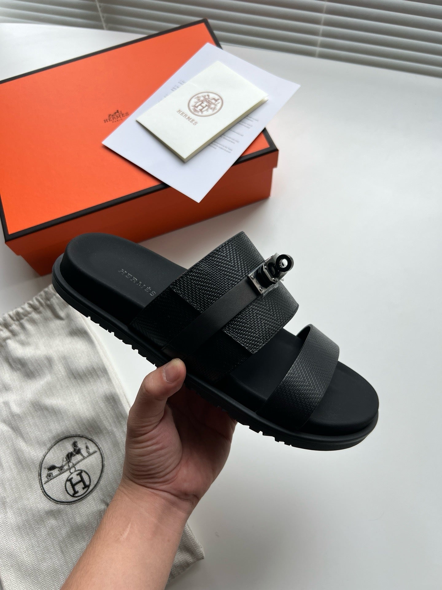 Black Shoes - FashionHype.xyz