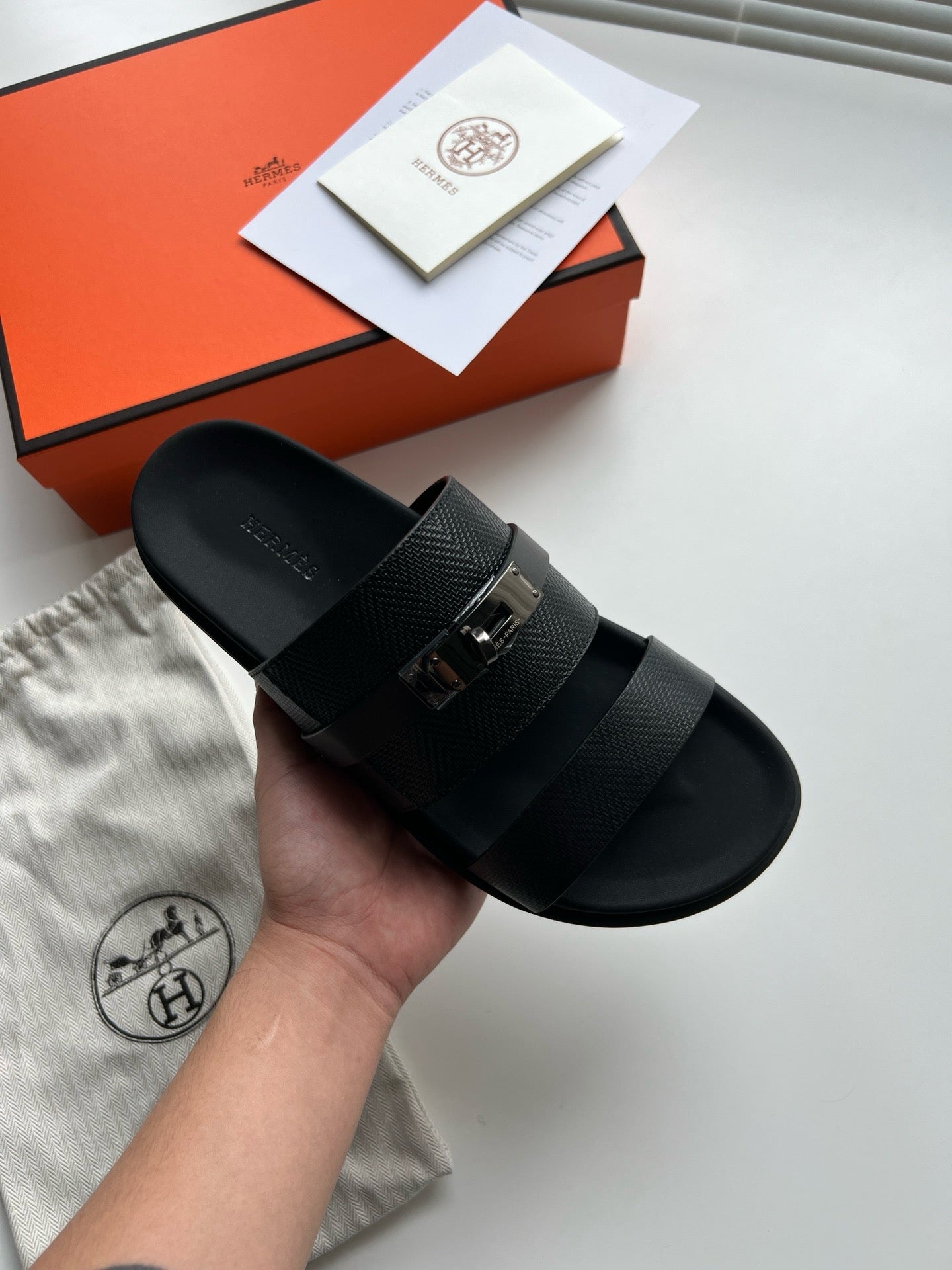 Black Shoes - FashionHype.xyz