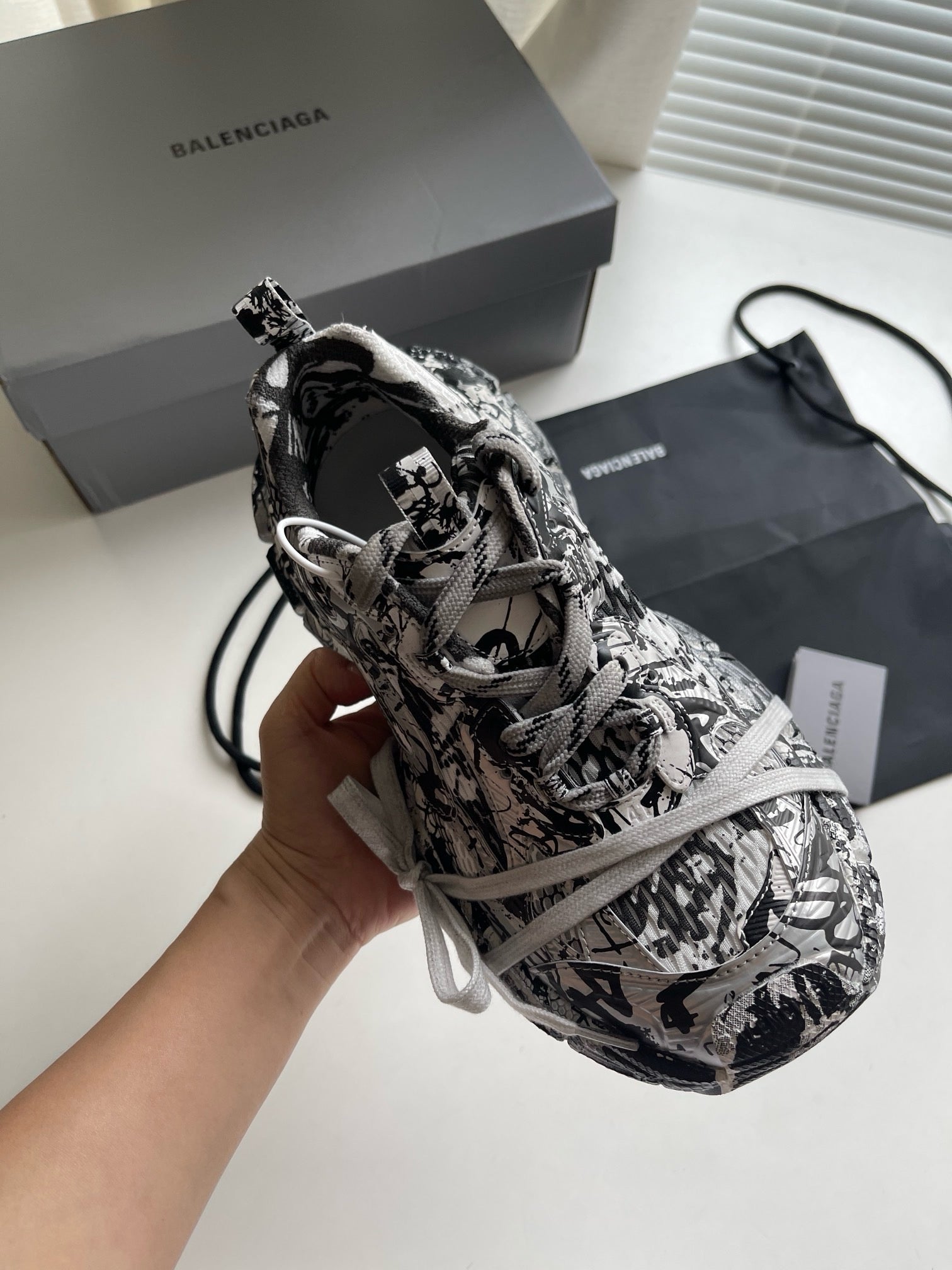 Mehrfarbige Schuhe