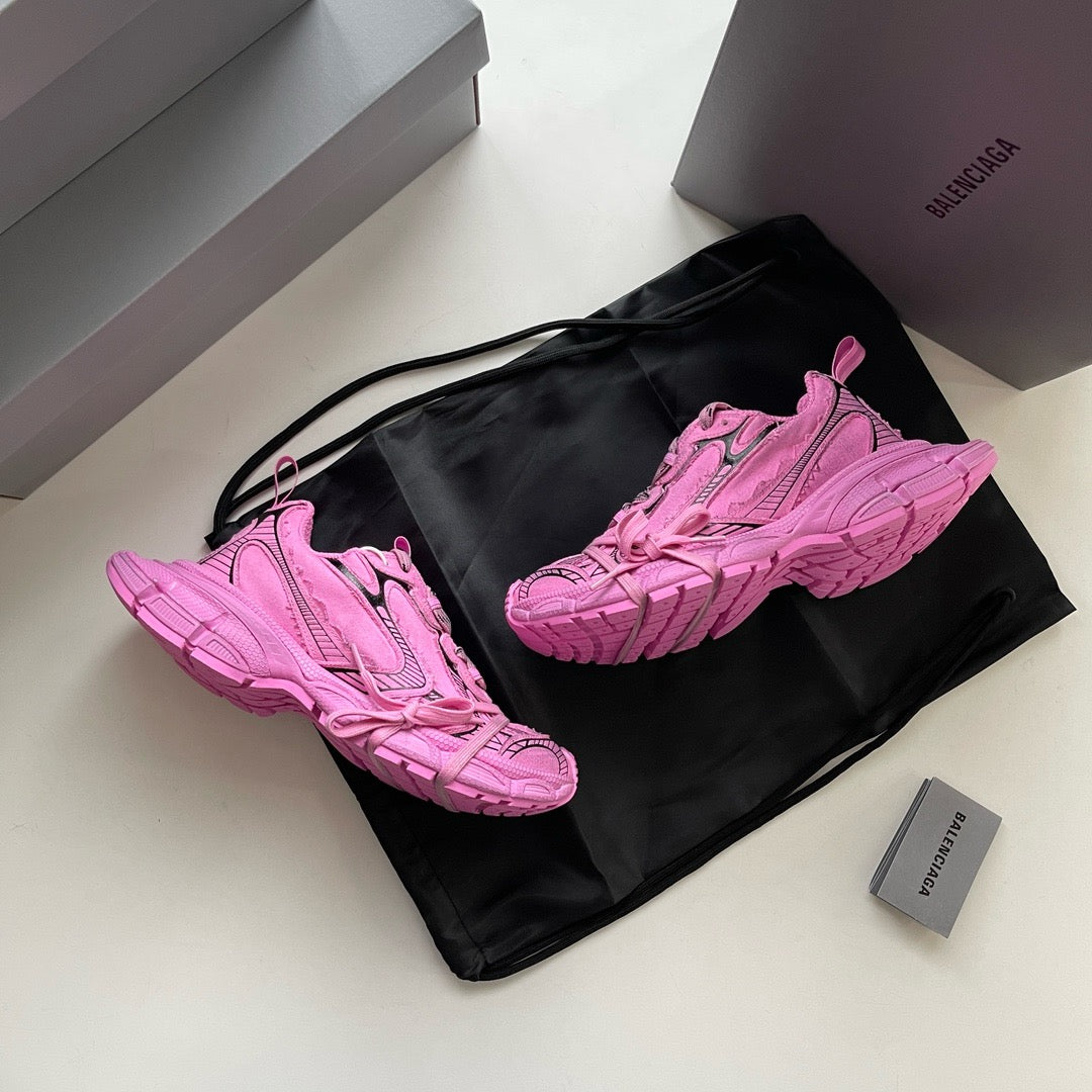 Schuhe in Himmelblau, Rosa und Khaki