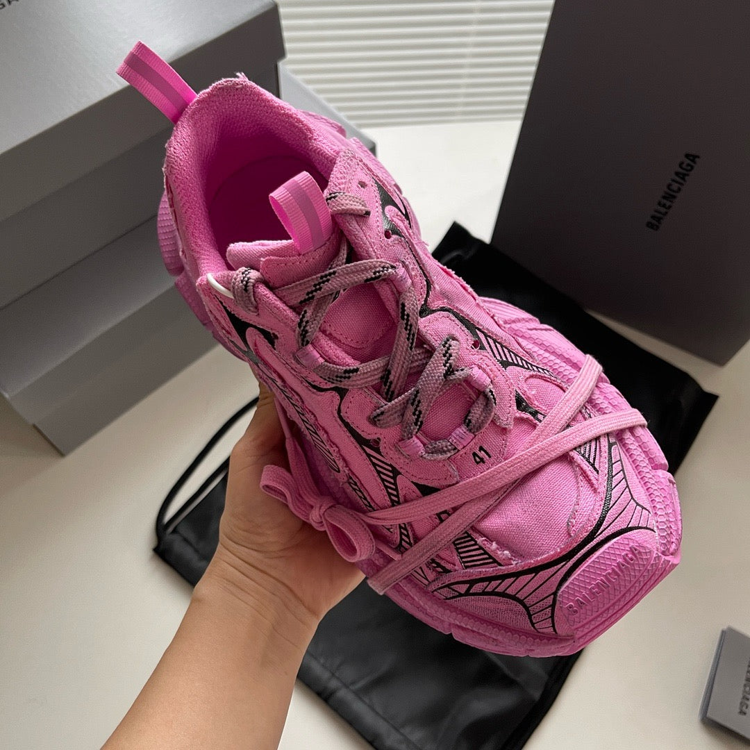 Schuhe in Himmelblau, Rosa und Khaki
