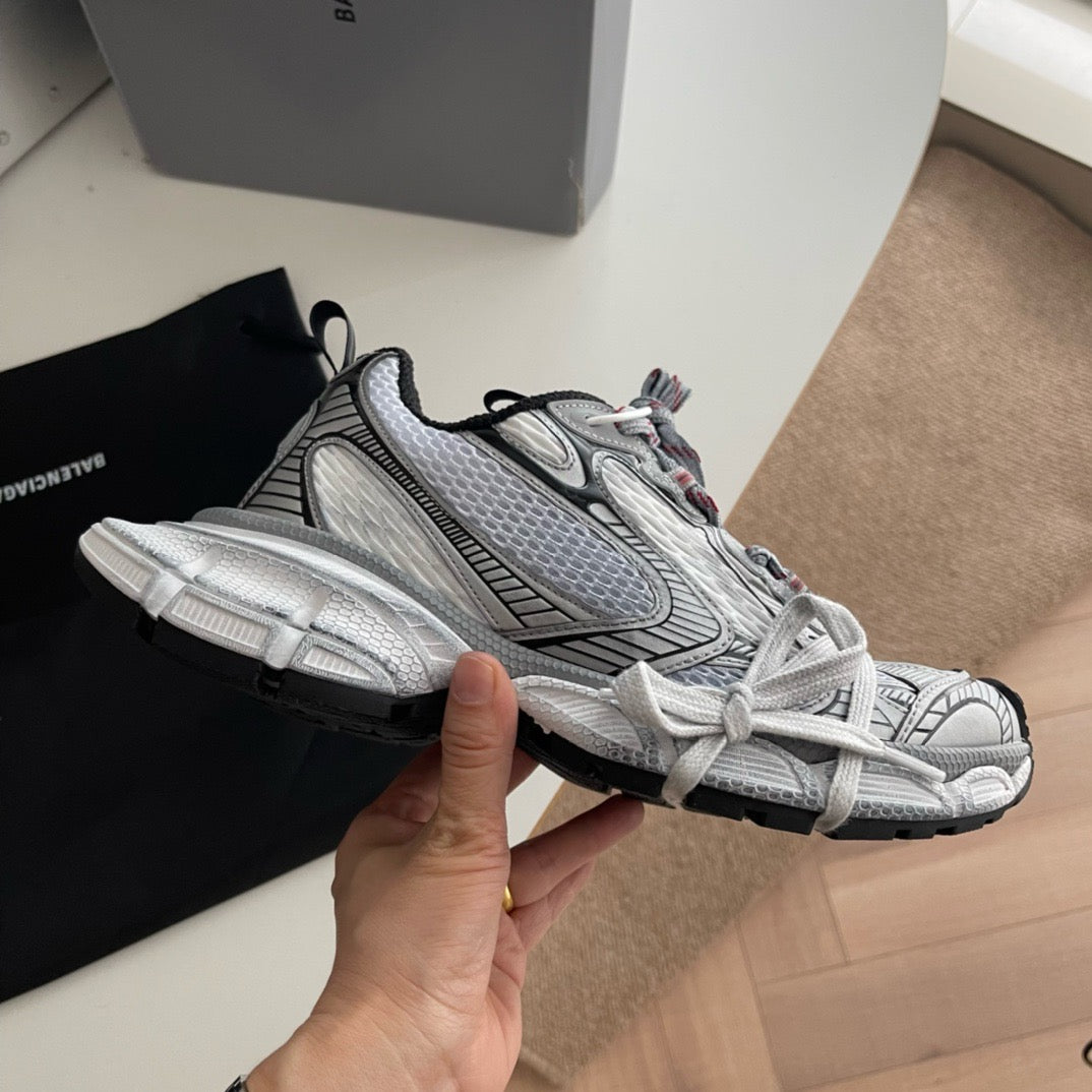 Mehrfarbige Schuhe