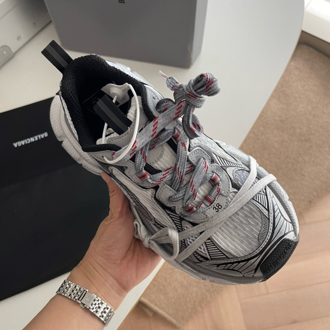 Mehrfarbige Schuhe