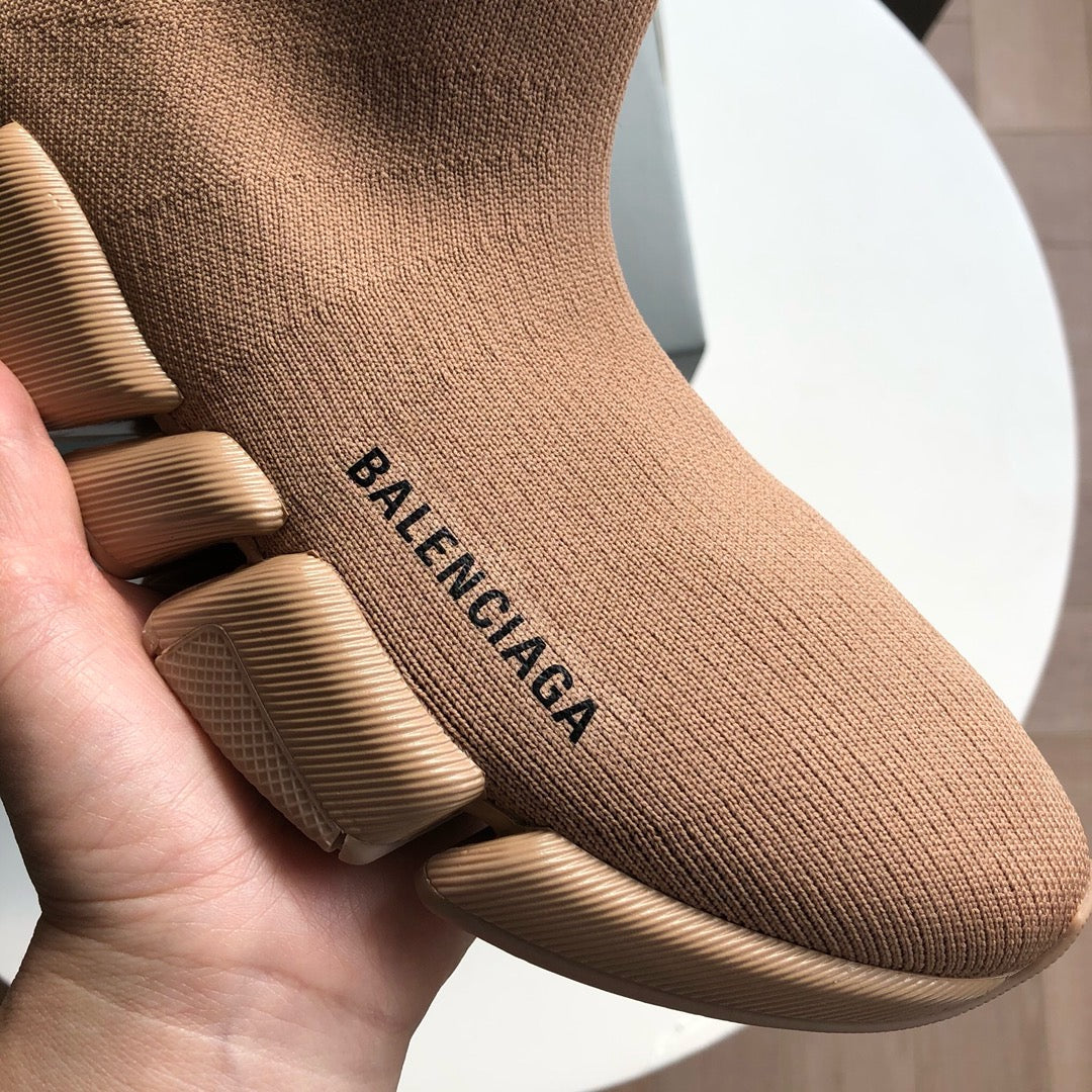 Khaki- und grüne Schuhe