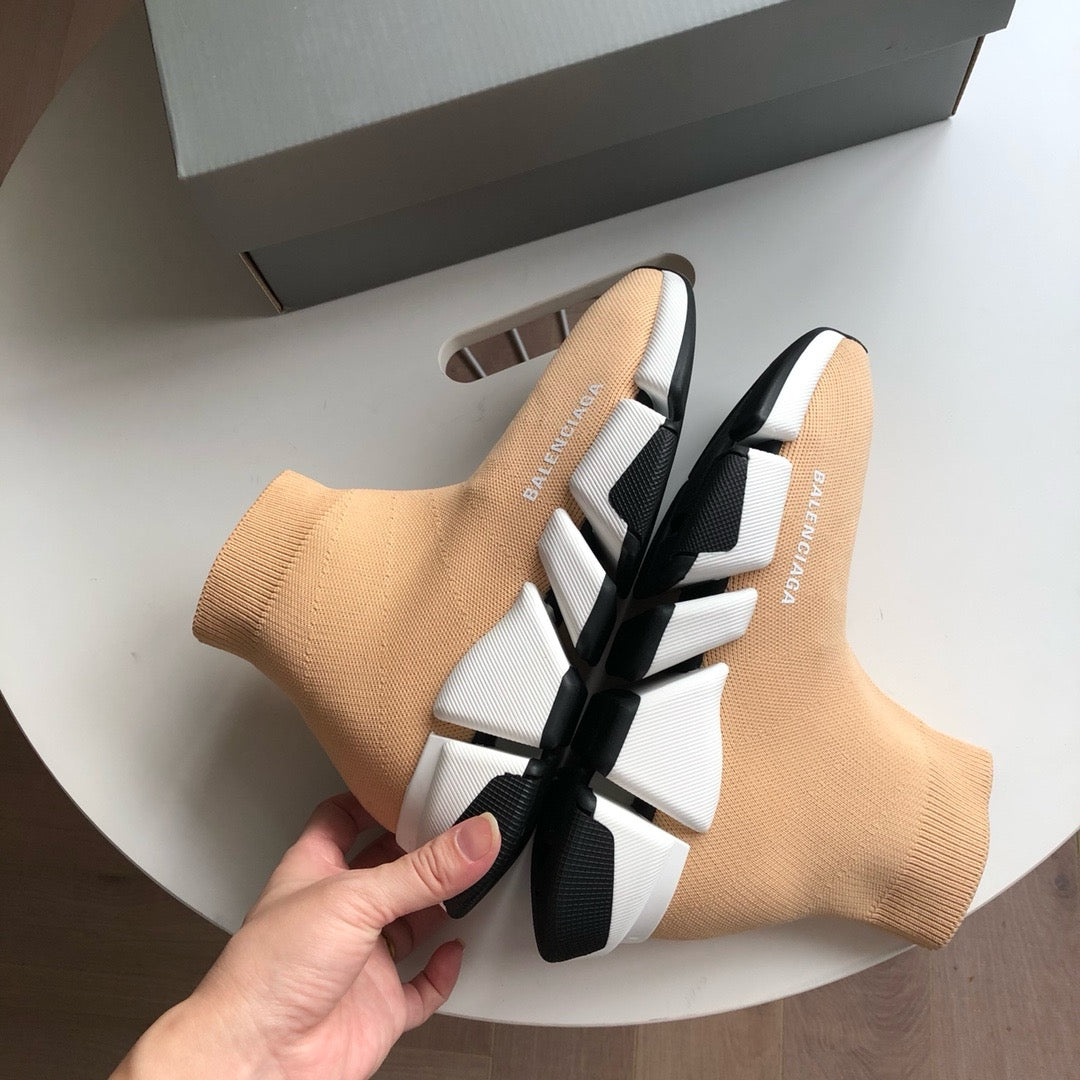 Mehrfarbige Schuhe