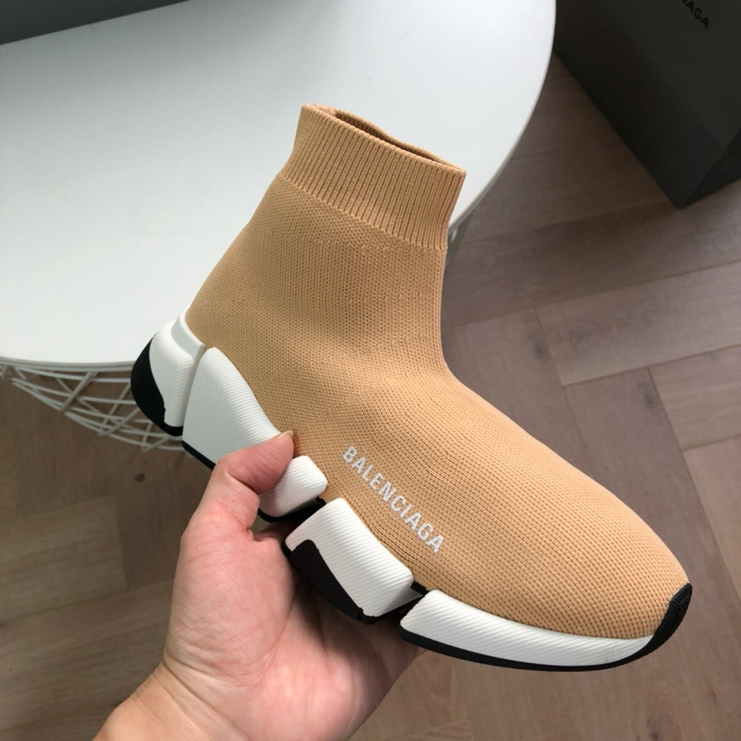 Mehrfarbige Schuhe