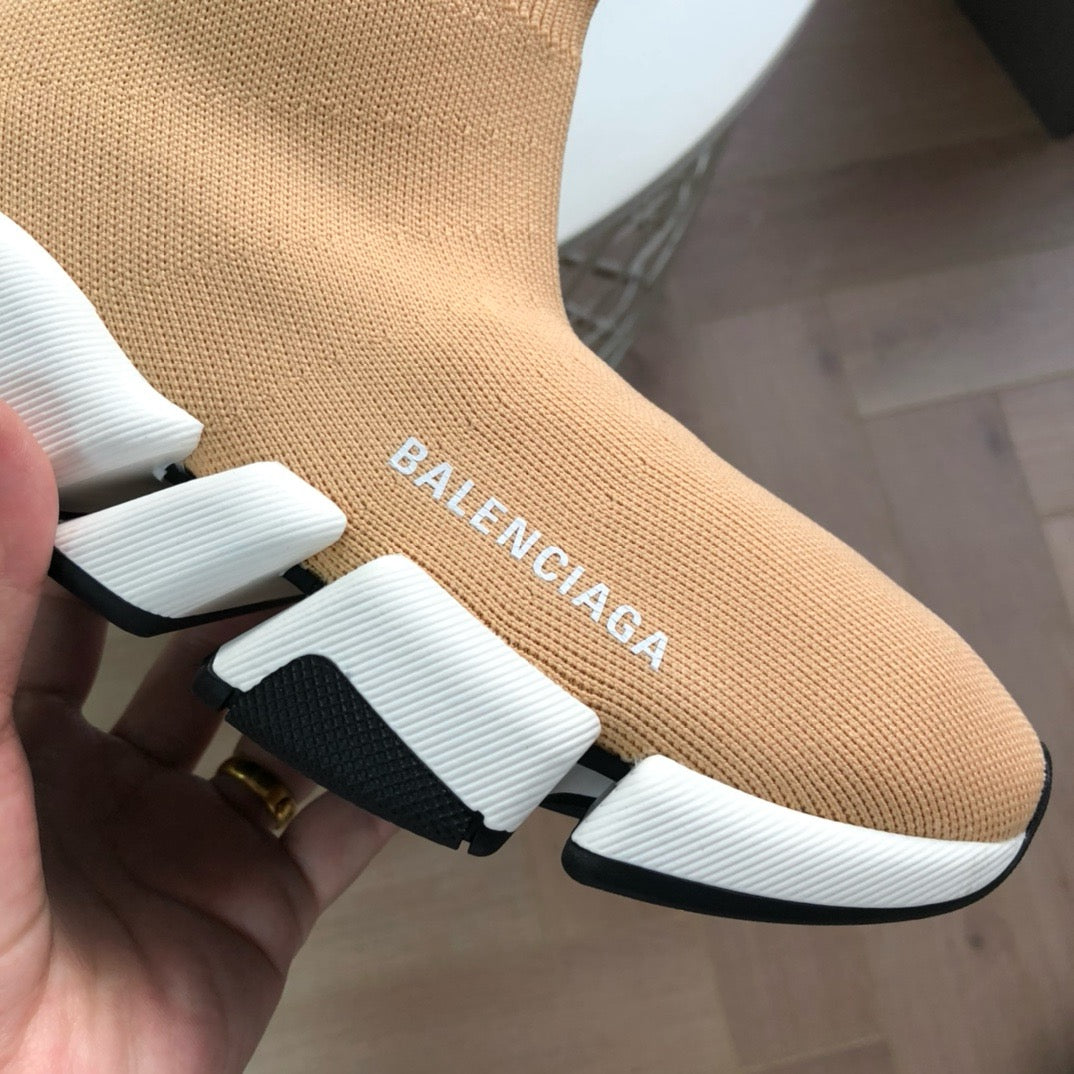 Mehrfarbige Schuhe