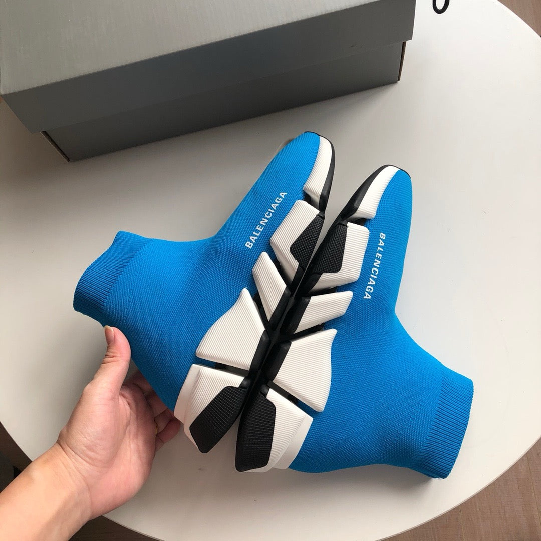Mehrfarbige Schuhe