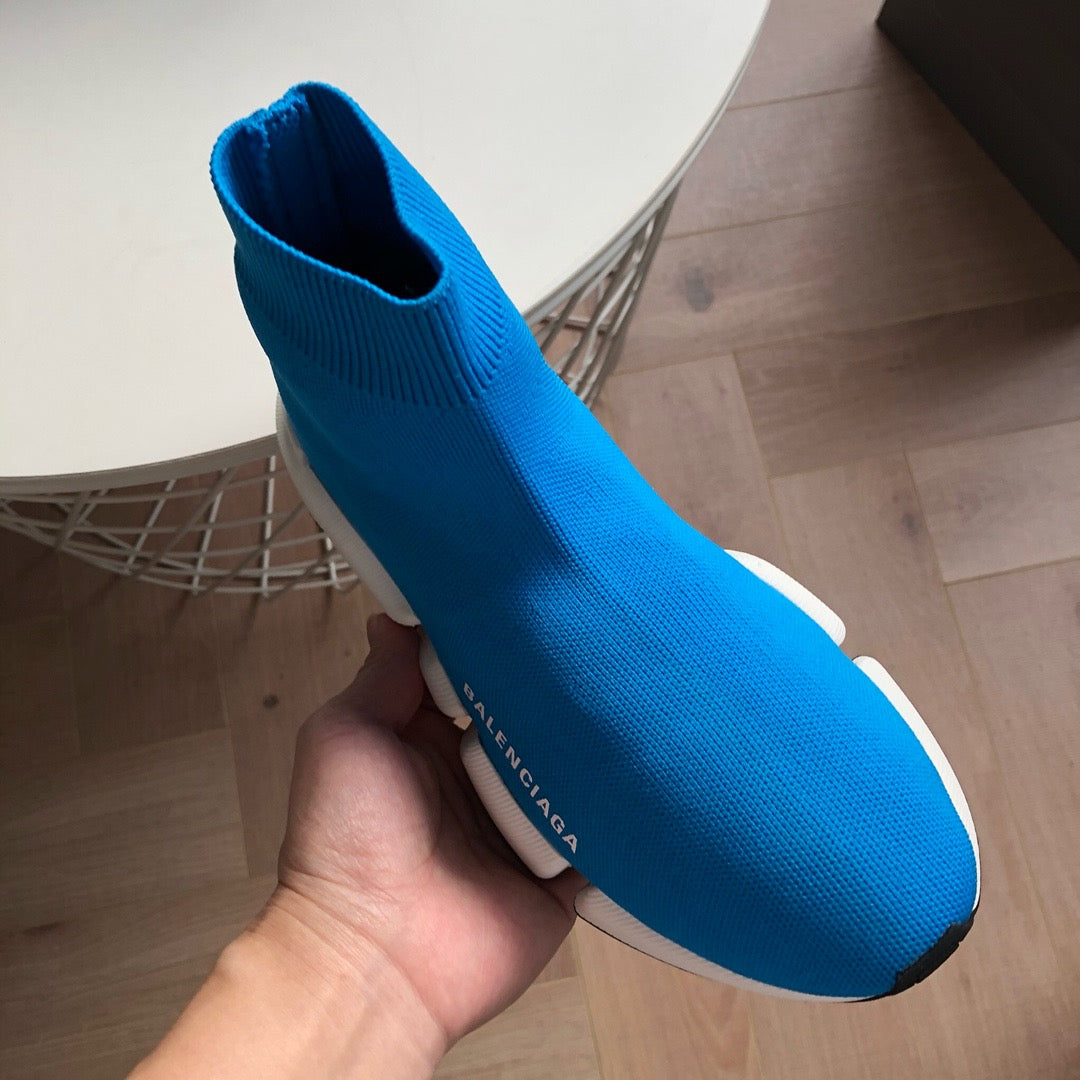 Mehrfarbige Schuhe