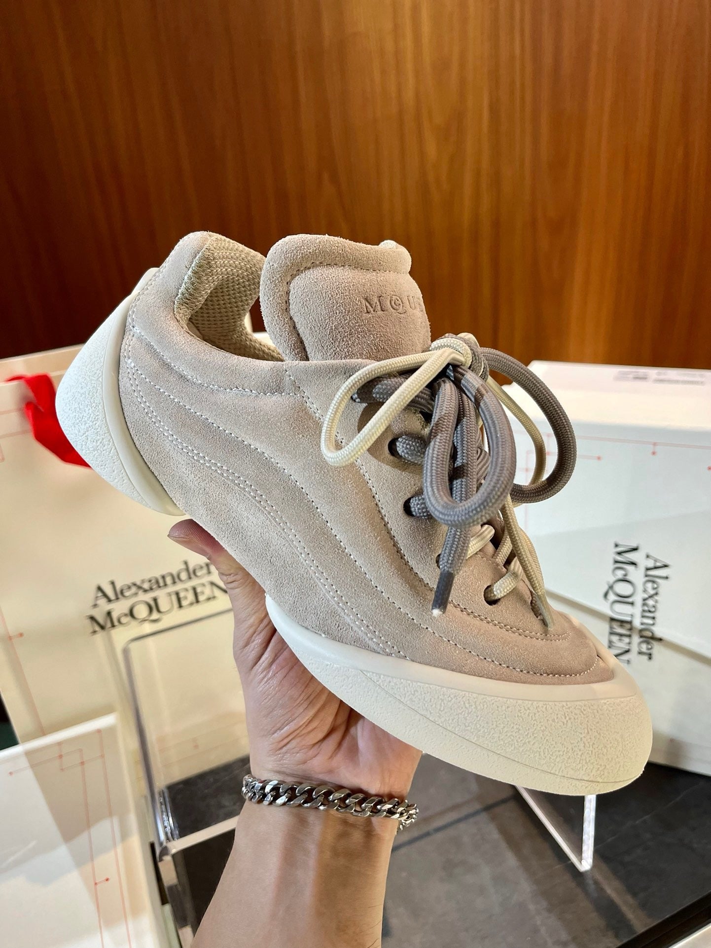 Mehrfarbige Schuhe