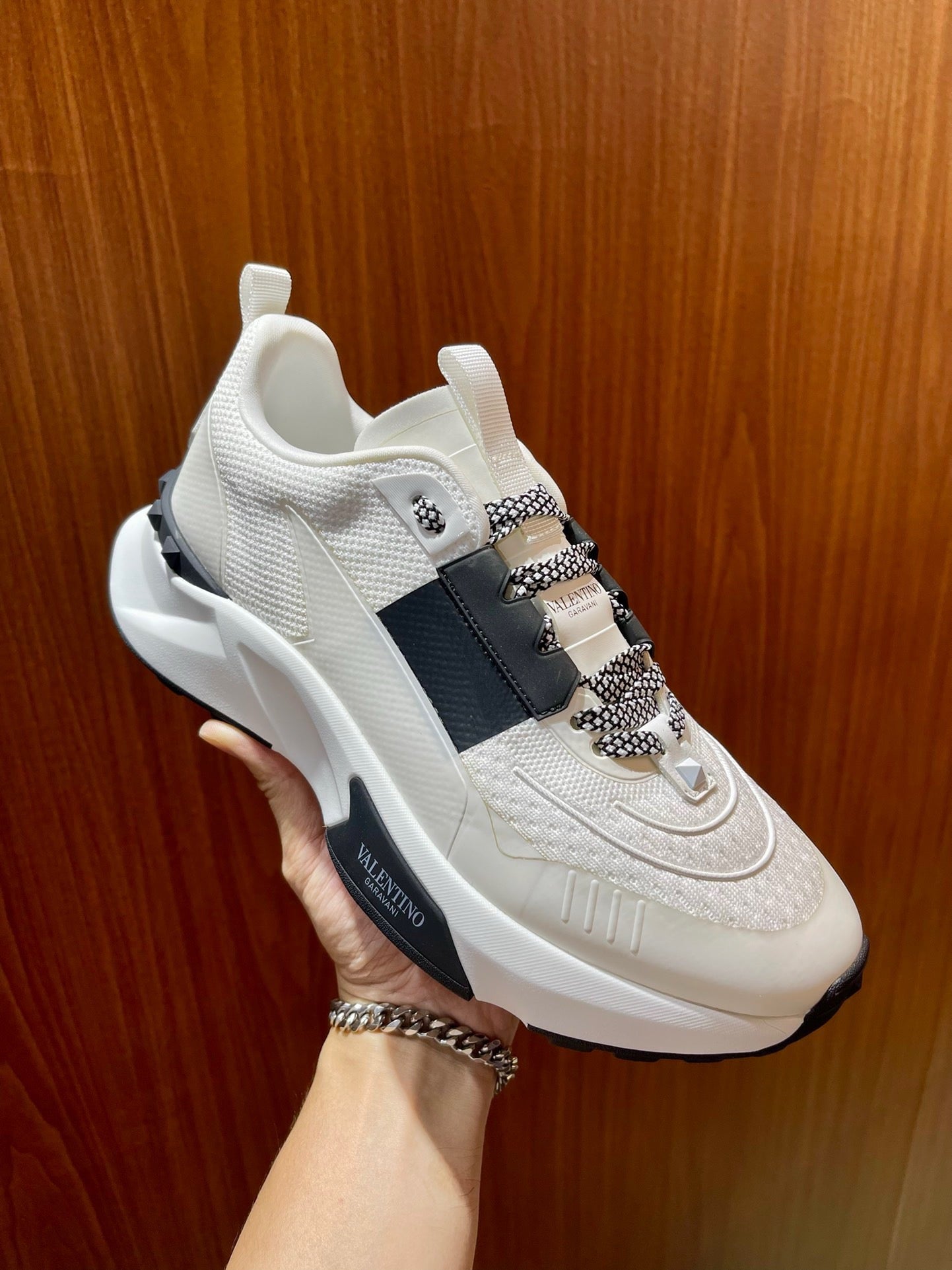 Mehrfarbige Schuhe