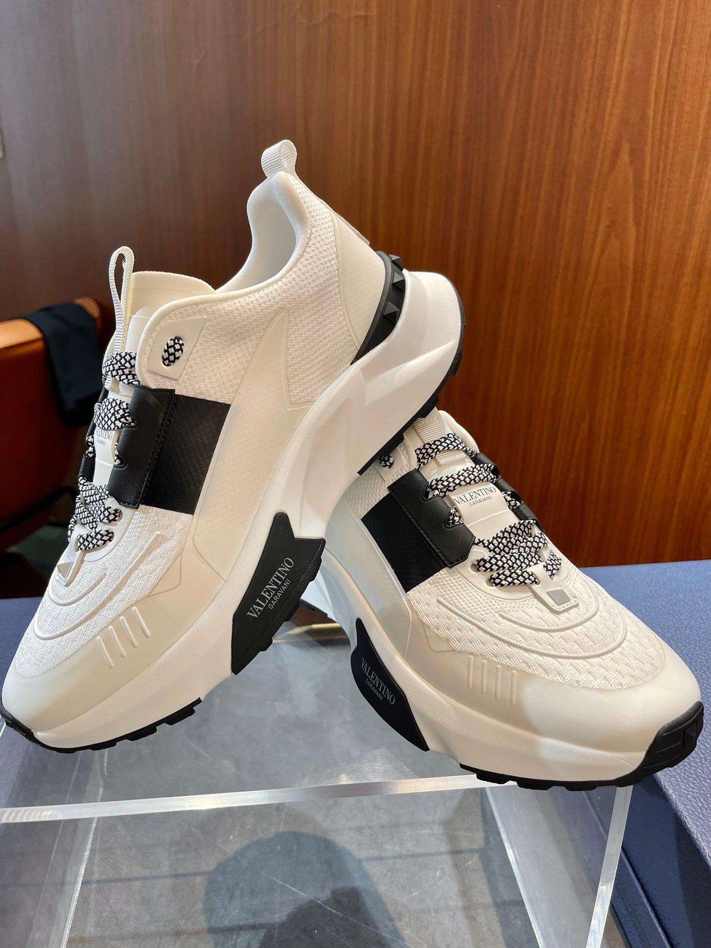 Mehrfarbige Schuhe