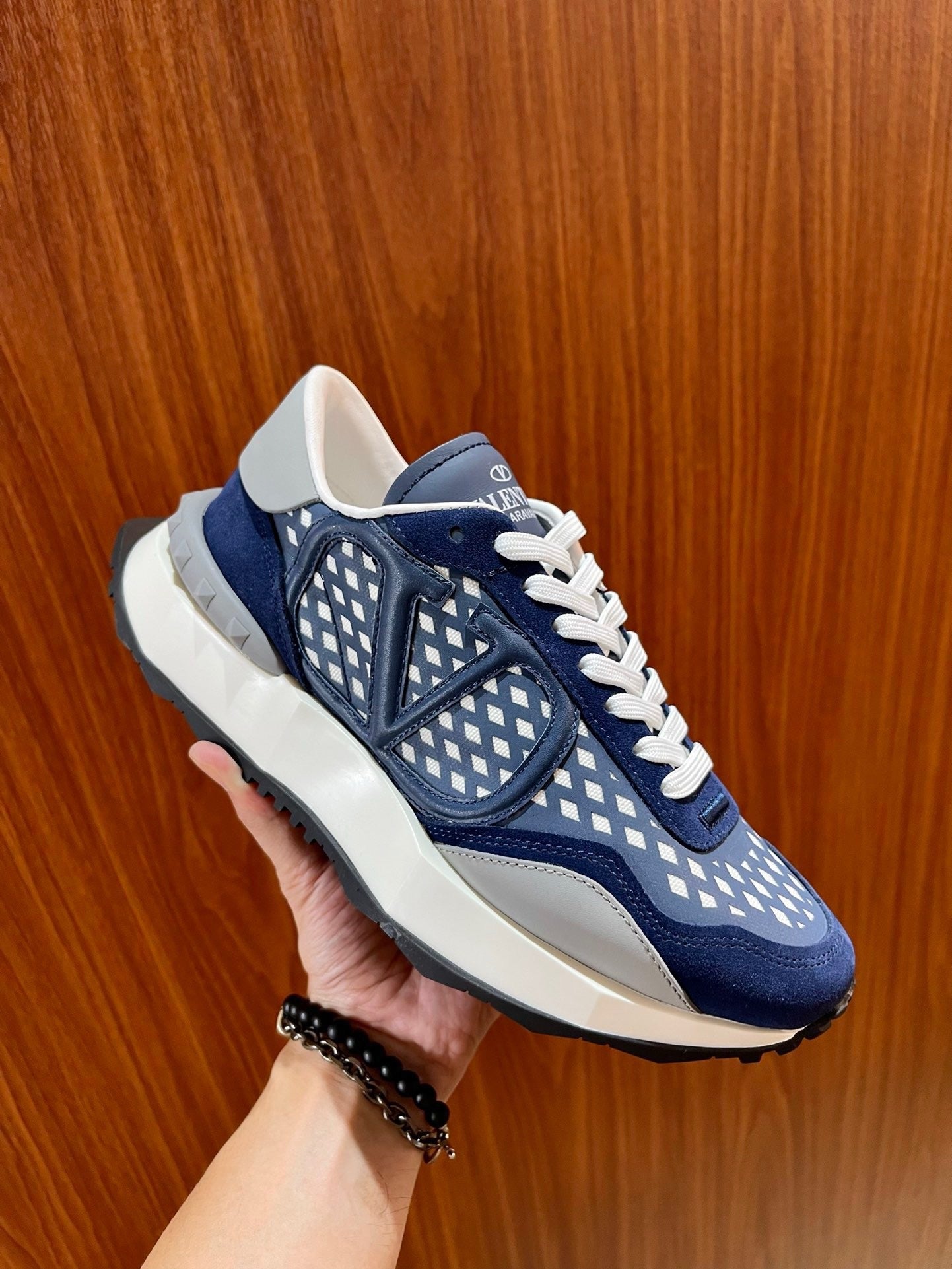 Mehrfarbige Schuhe