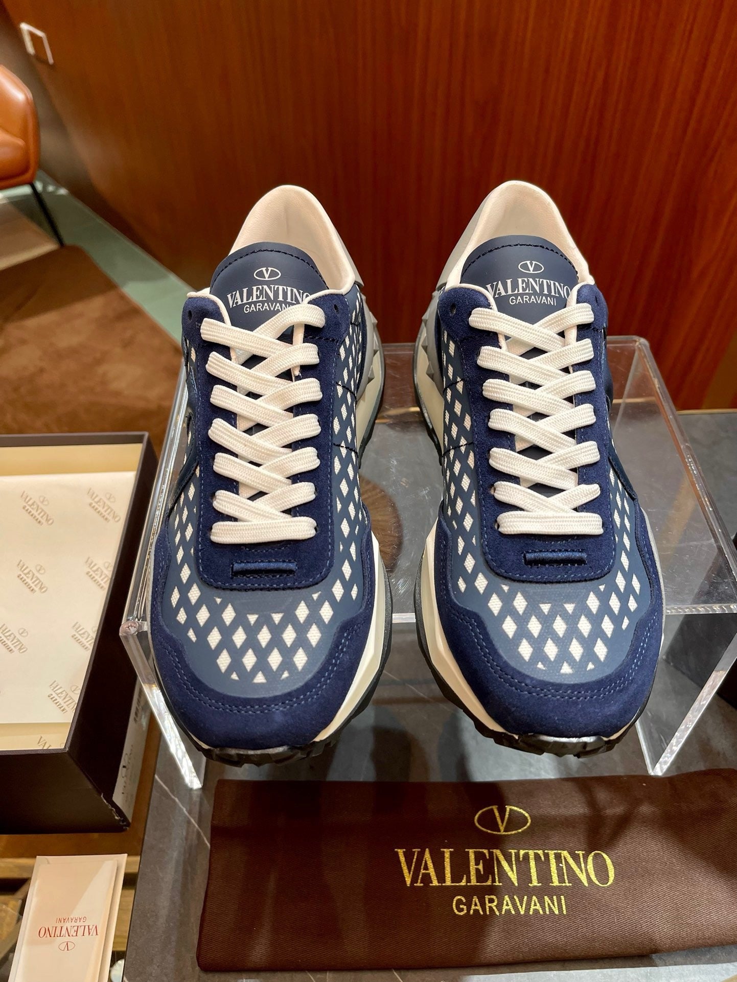 Mehrfarbige Schuhe