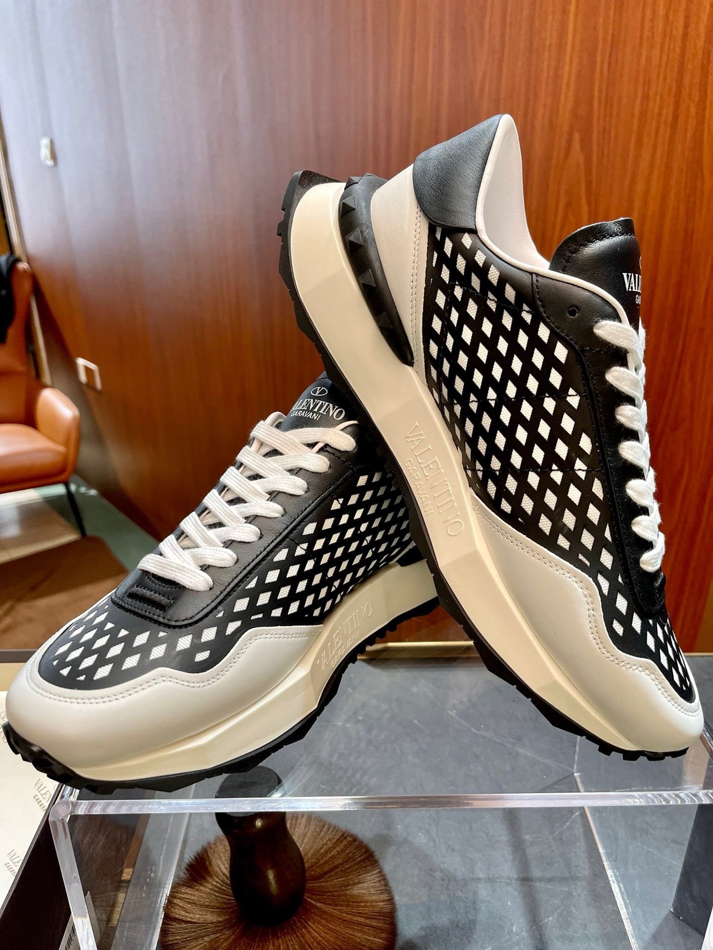 Mehrfarbige Schuhe
