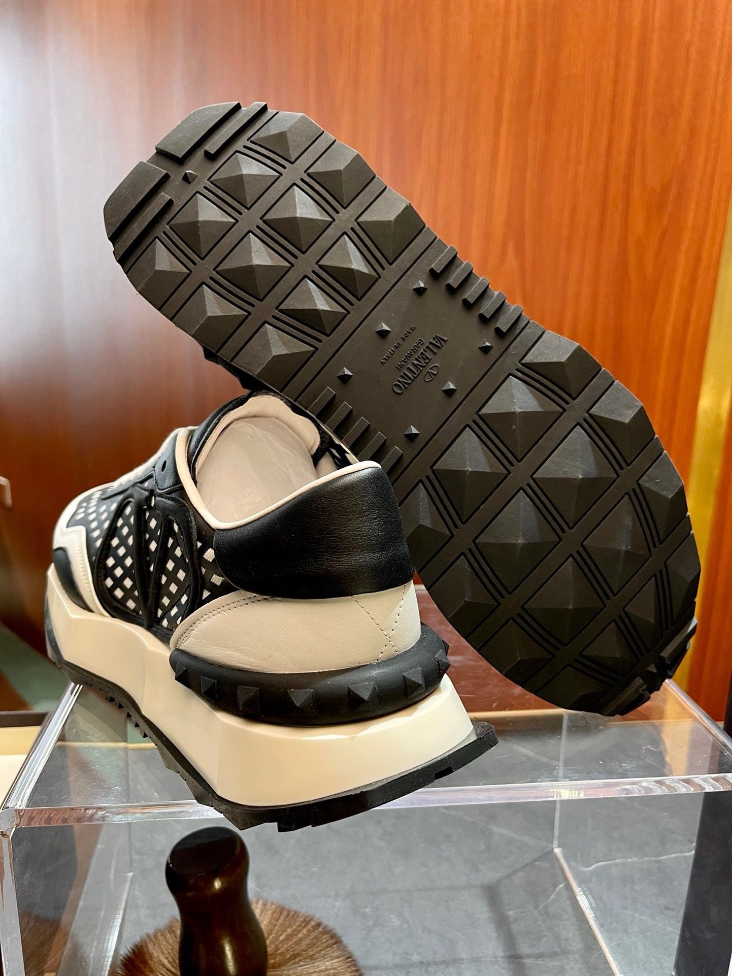 Mehrfarbige Schuhe