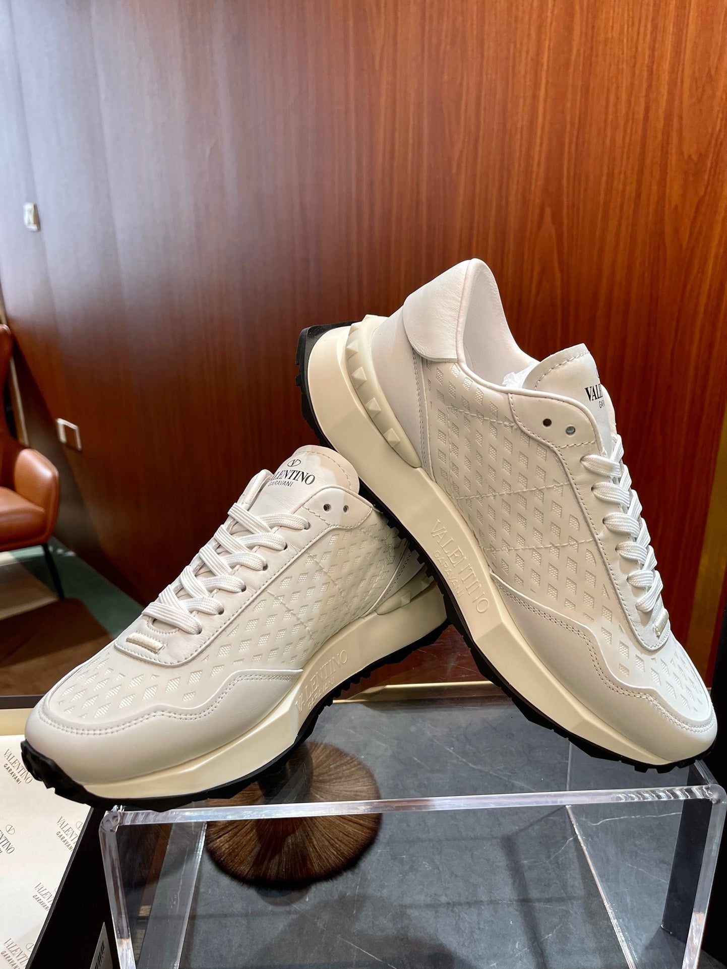 Mehrfarbige Schuhe