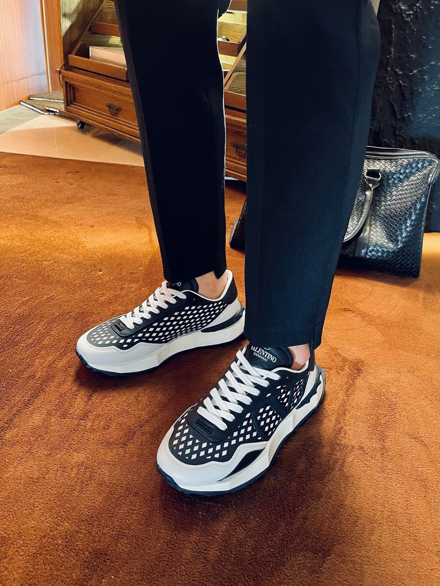 Mehrfarbige Schuhe