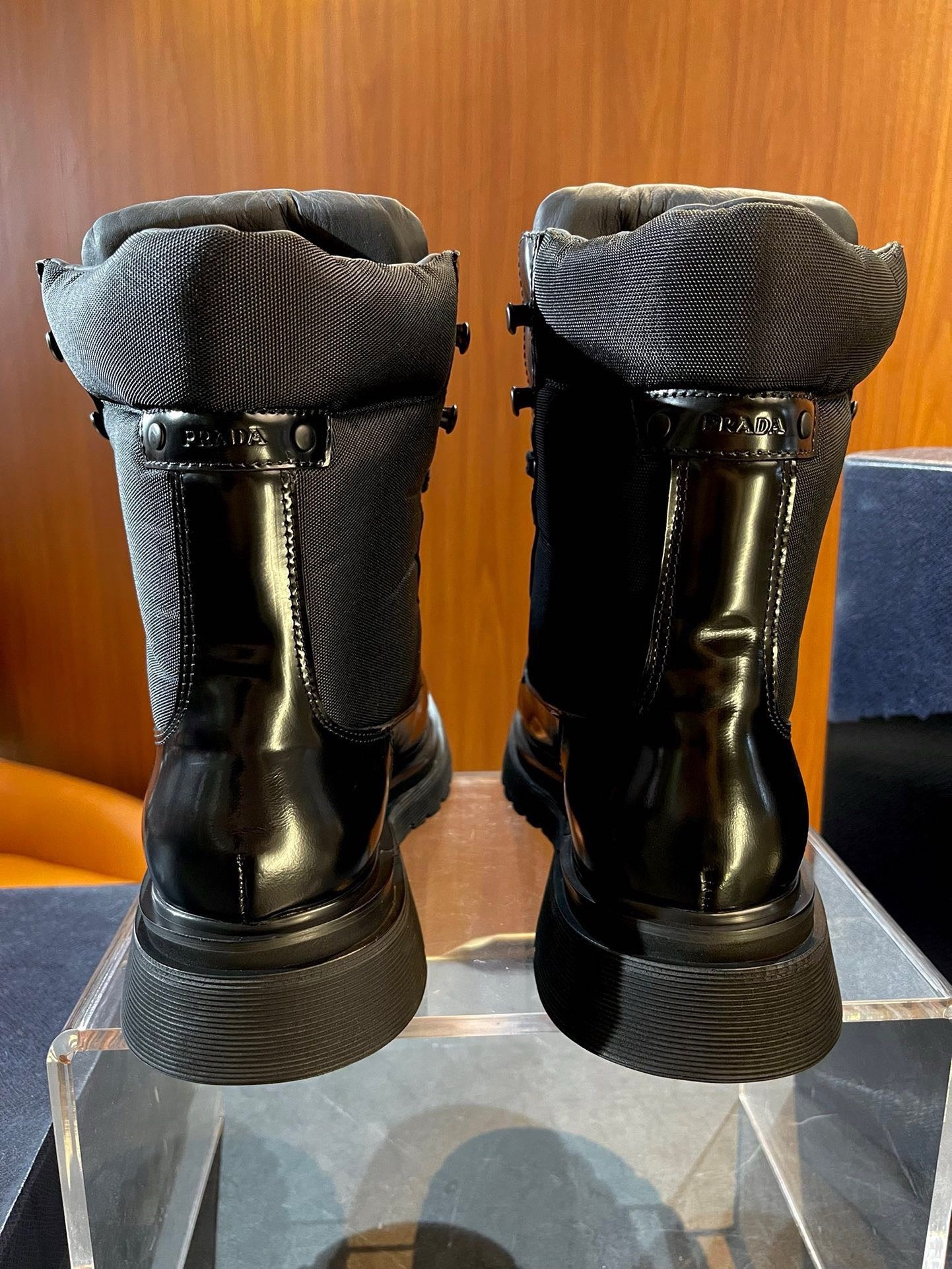 Black Shoes - FashionHype.xyz
