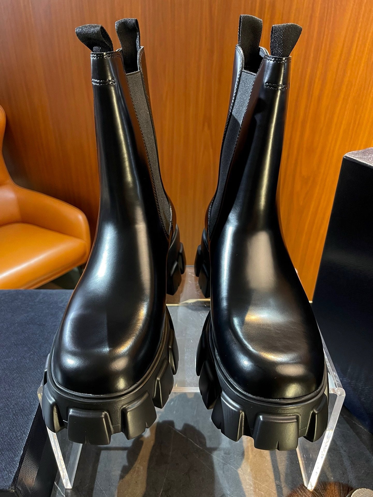 Black Shoes - FashionHype.xyz