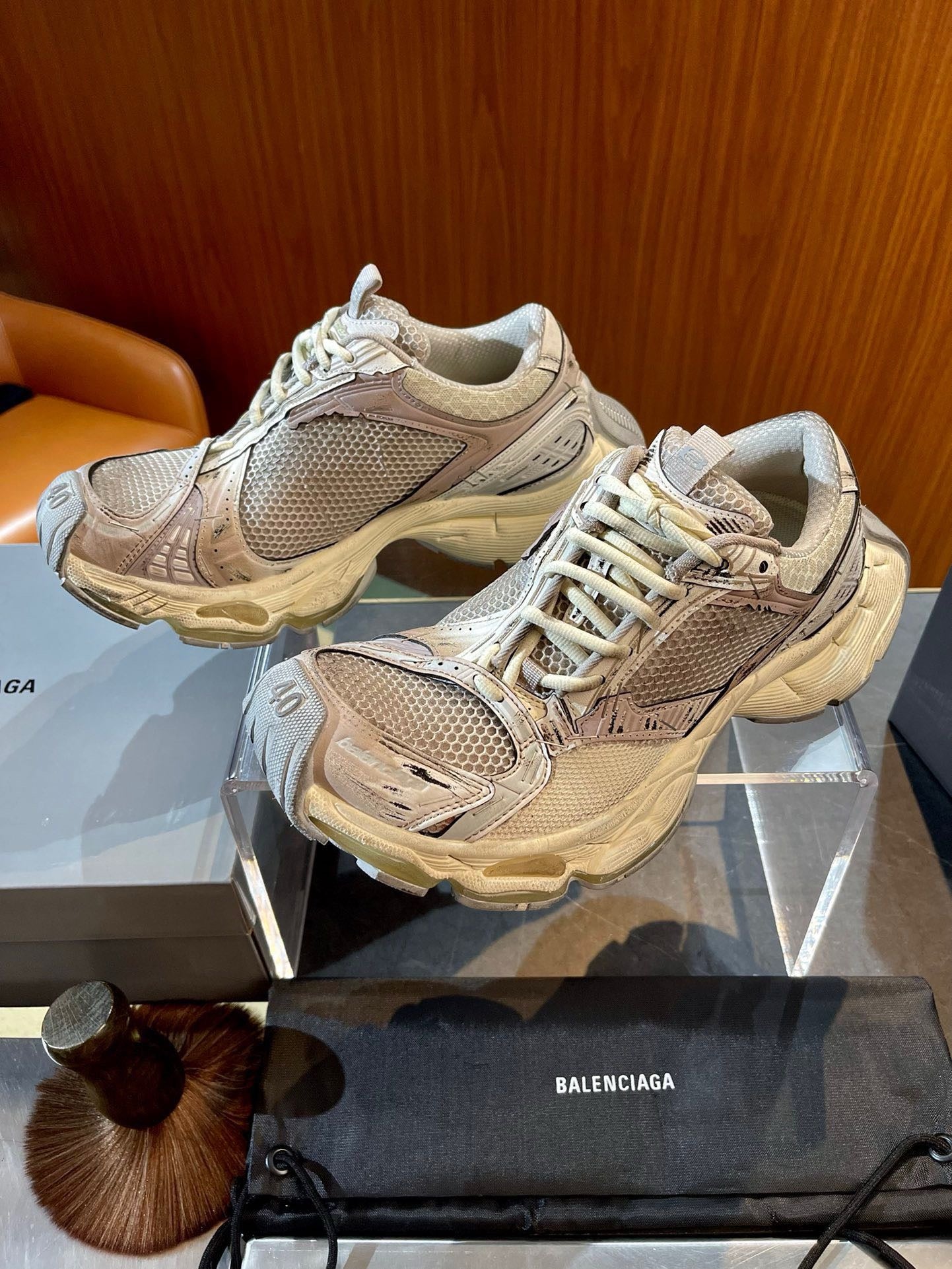 Mehrfarbige Schuhe