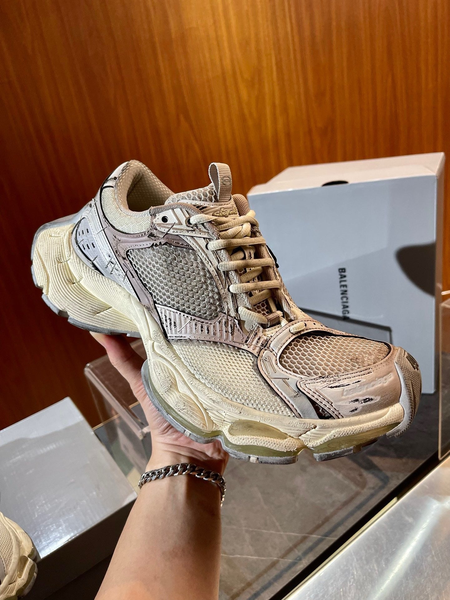 Mehrfarbige Schuhe