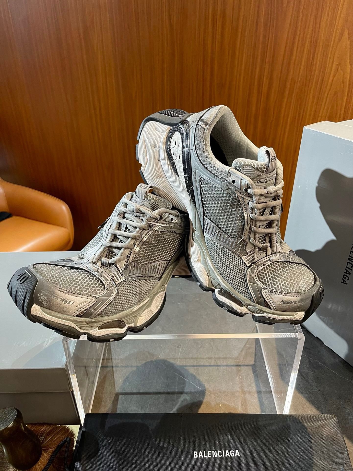Mehrfarbige Schuhe