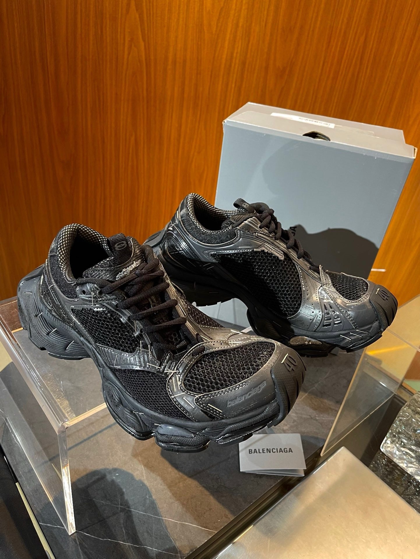 Mehrfarbige Schuhe