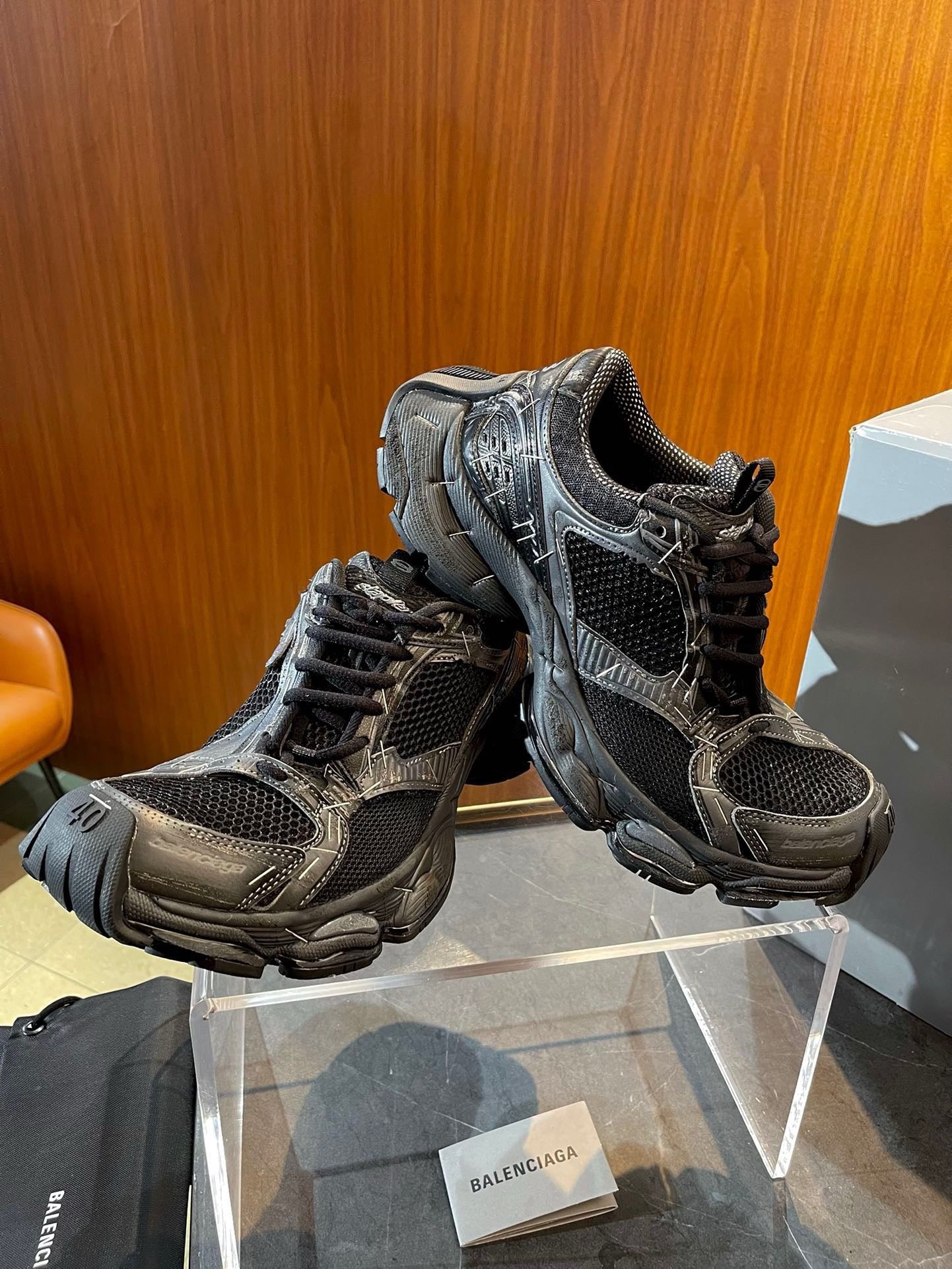 Mehrfarbige Schuhe