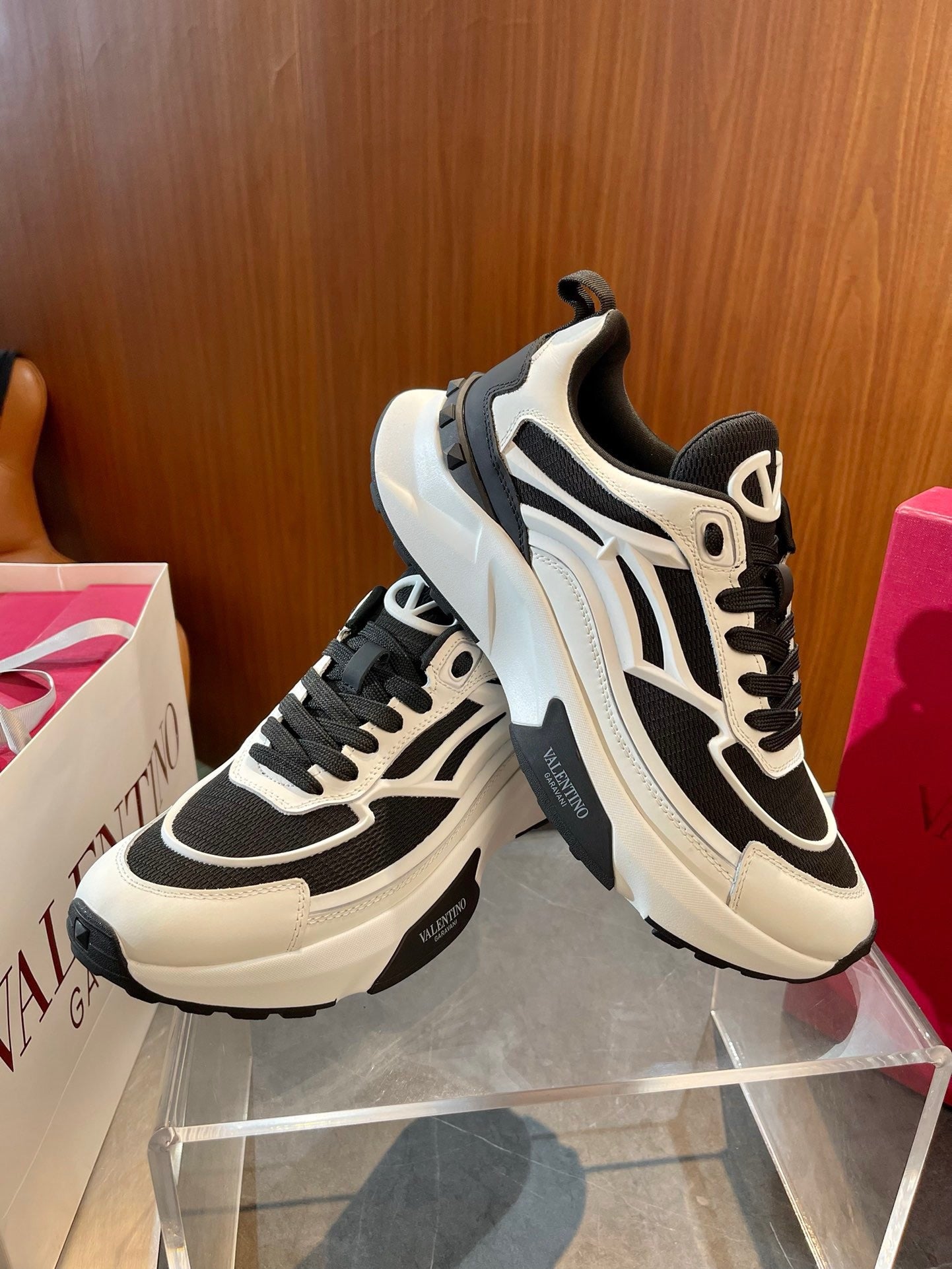 Mehrfarbige Schuhe