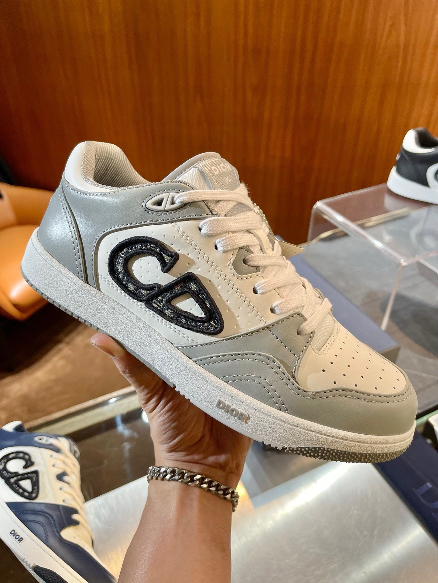 Mehrfarbige Schuhe